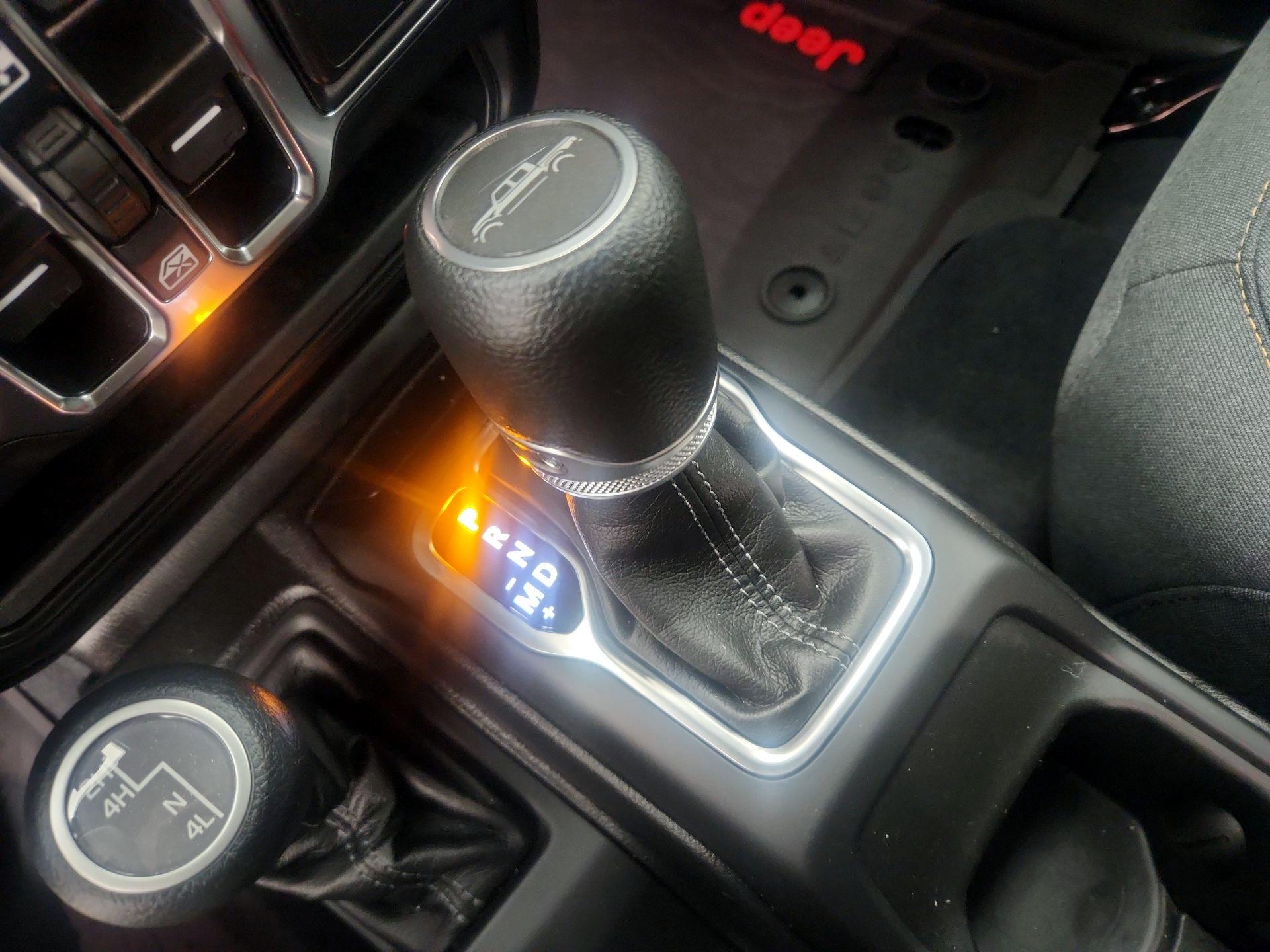 Thumbnail: 2024 Jeep Gladiator - 18