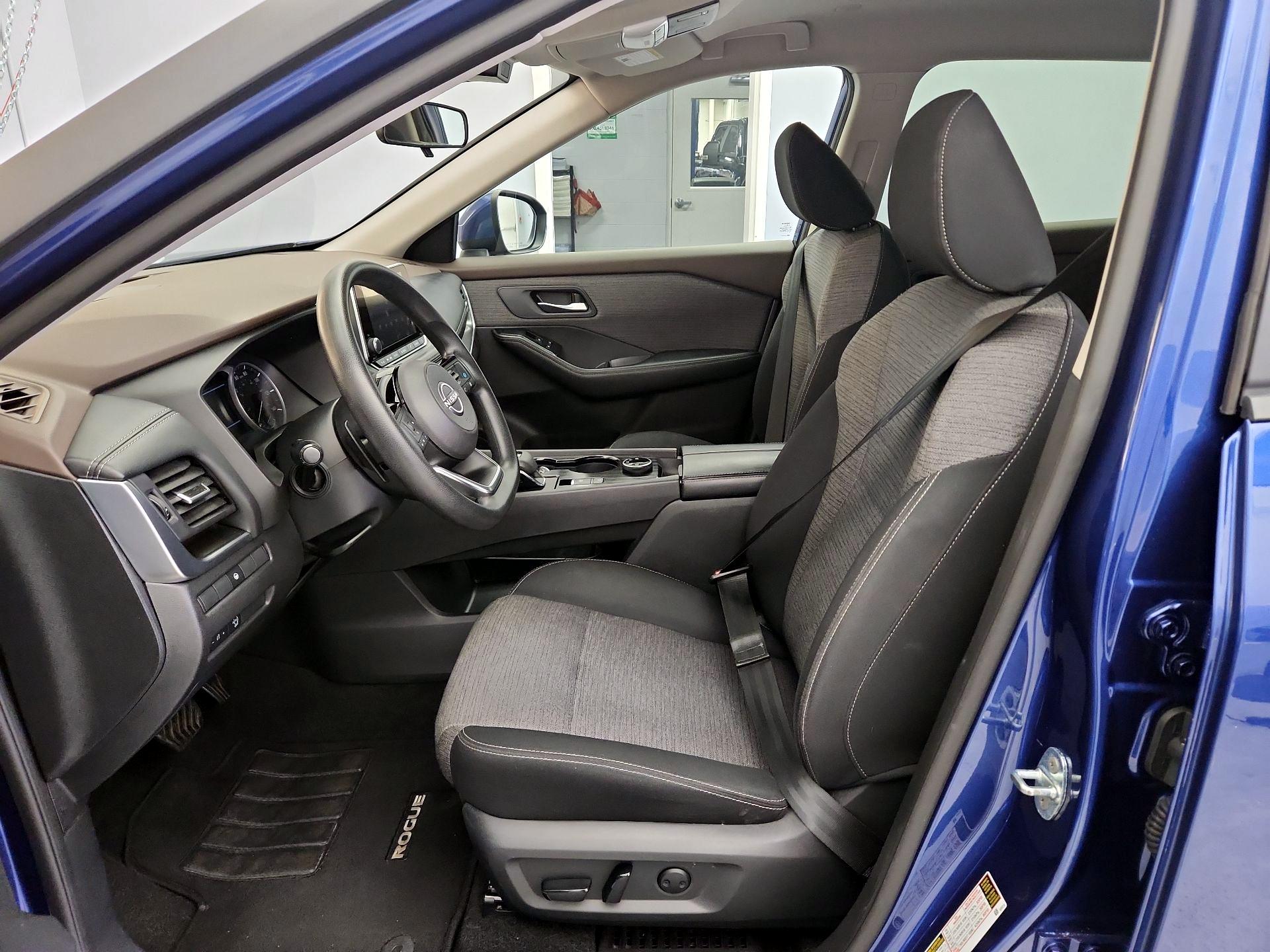 Thumbnail: 2023 Nissan Rogue - 11