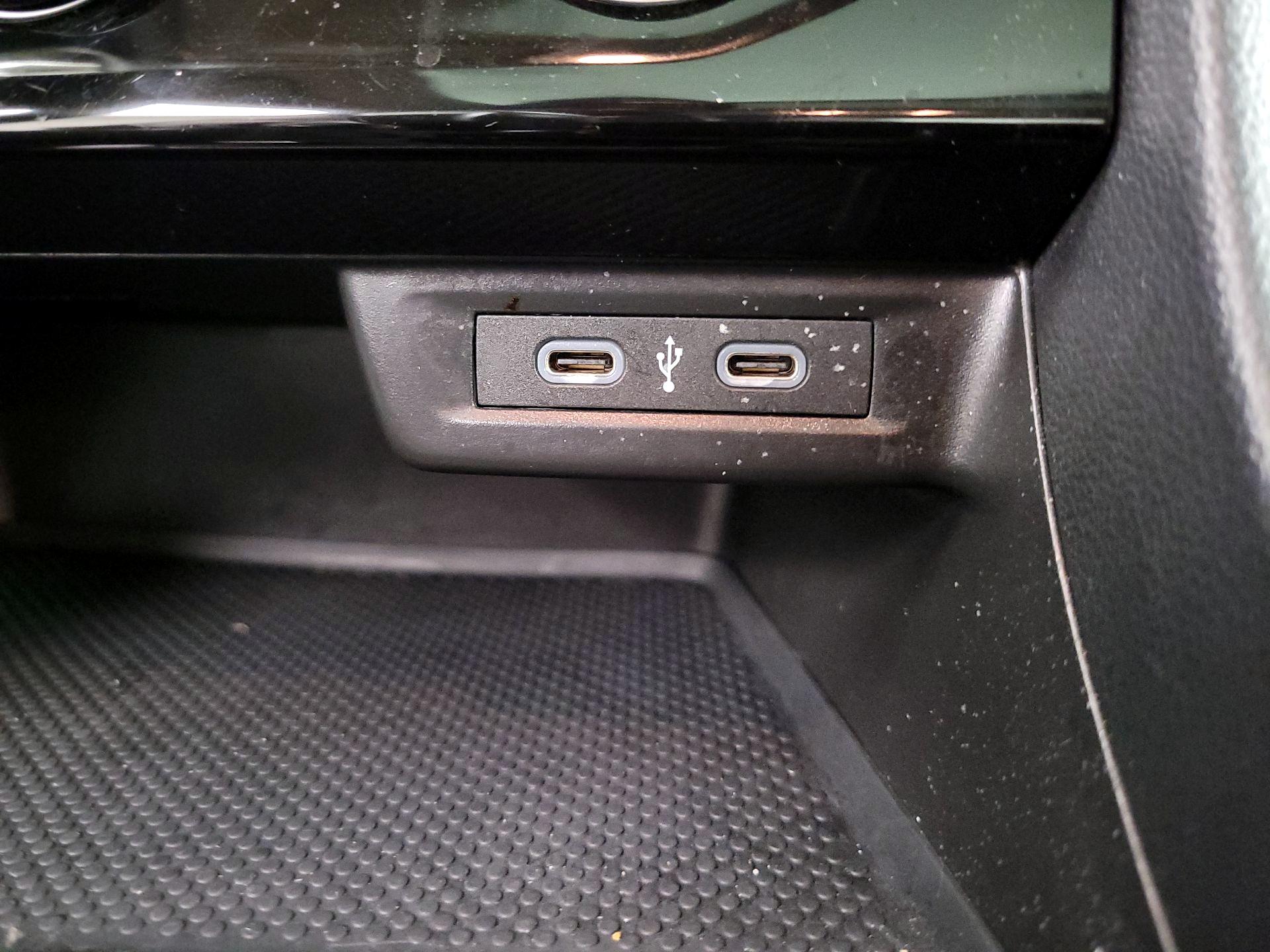 Thumbnail: 2024 Volkswagen Jetta - 18