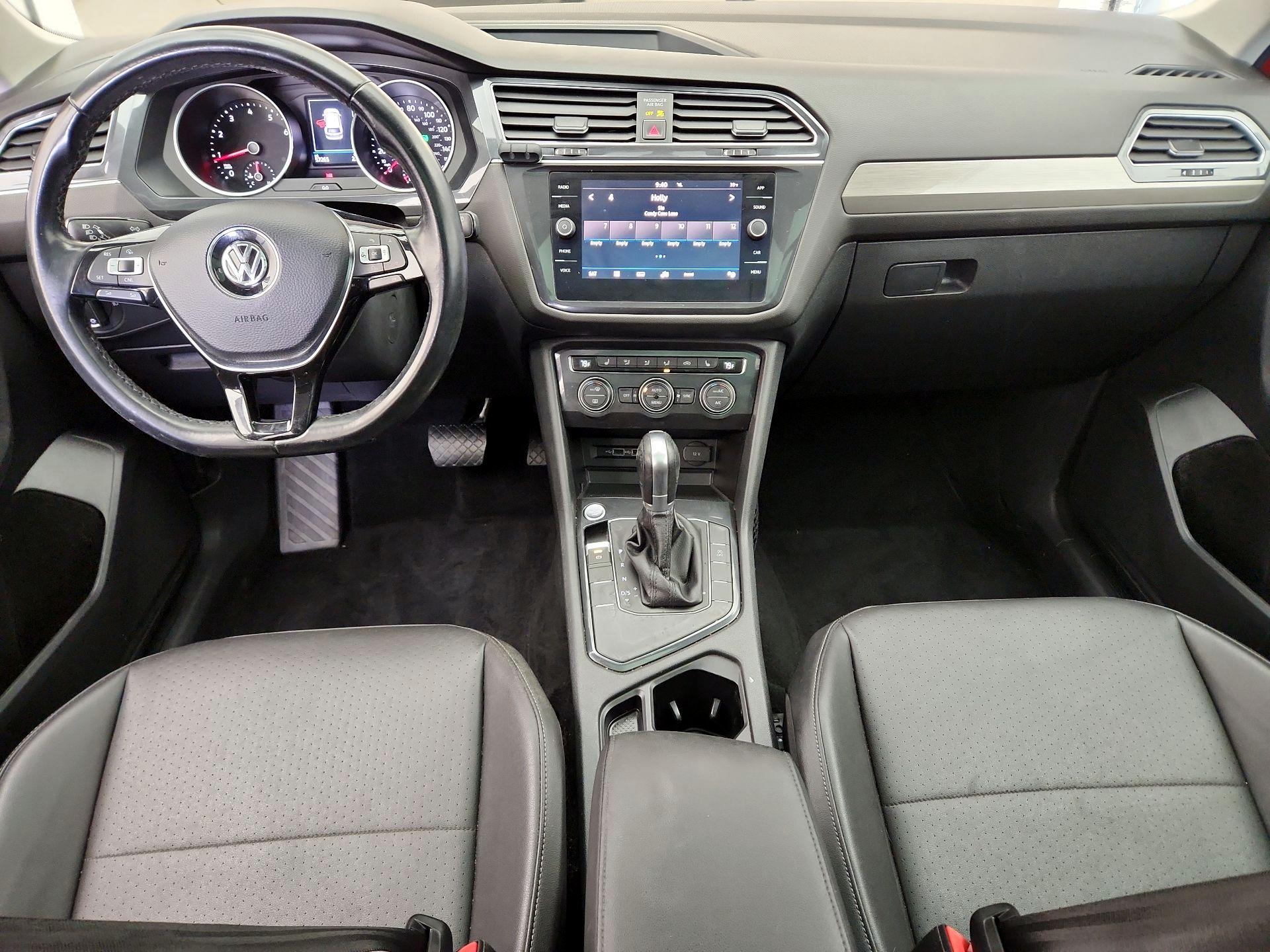 Thumbnail: 2018 Volkswagen Tiguan - 9