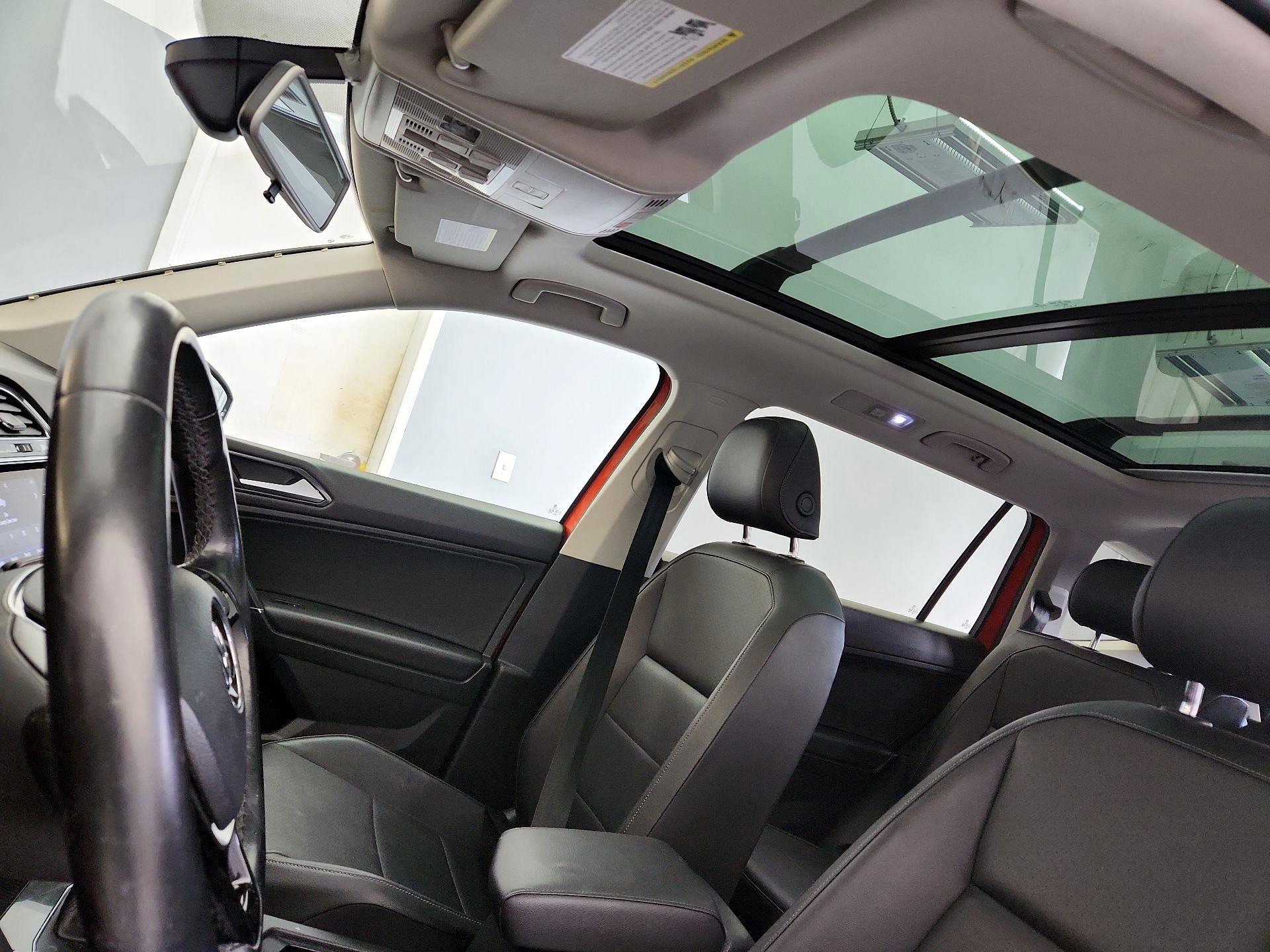 Thumbnail: 2018 Volkswagen Tiguan - 19