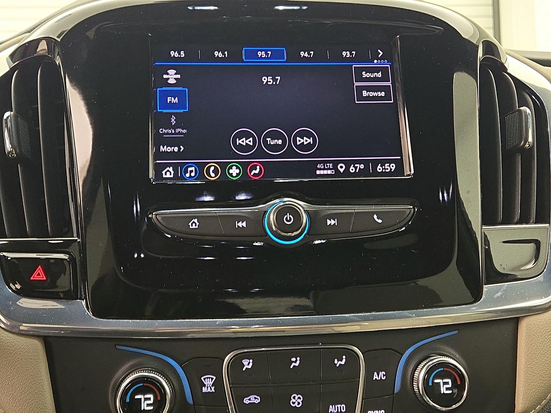 Thumbnail: 2022 Chevrolet Traverse - 15