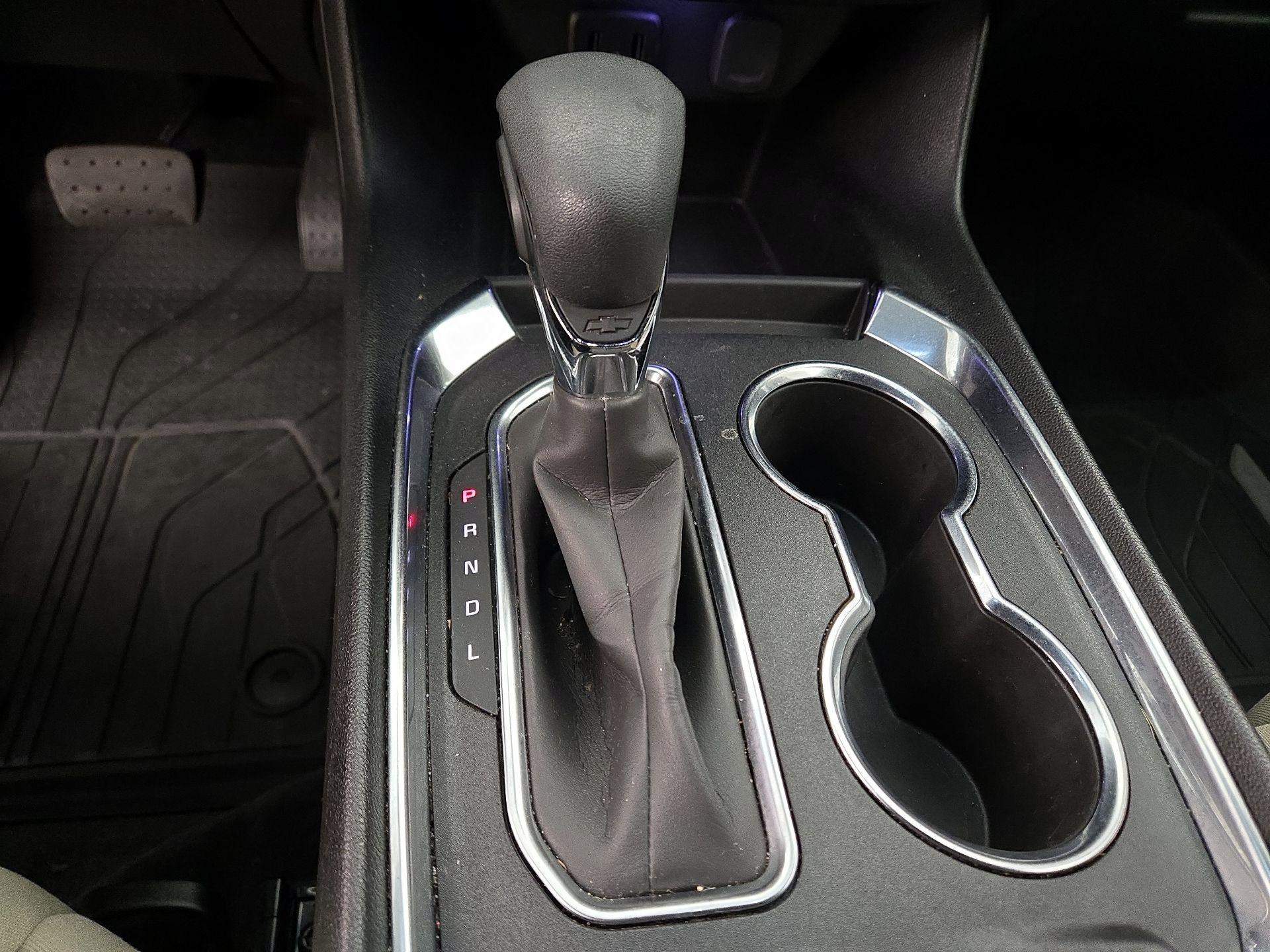 Thumbnail: 2022 Chevrolet Traverse - 17