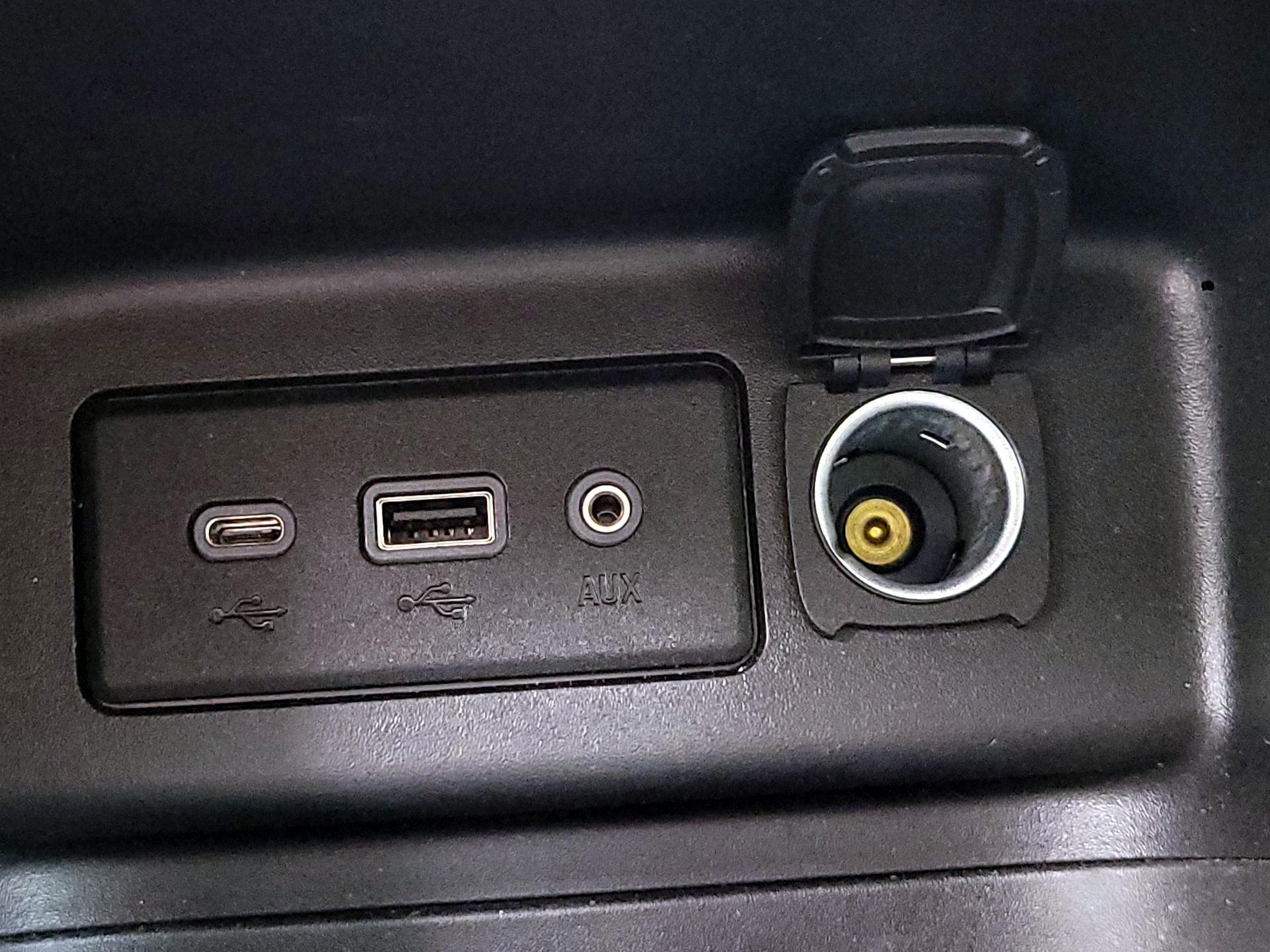 Thumbnail: 2023 Chevrolet Equinox - 18