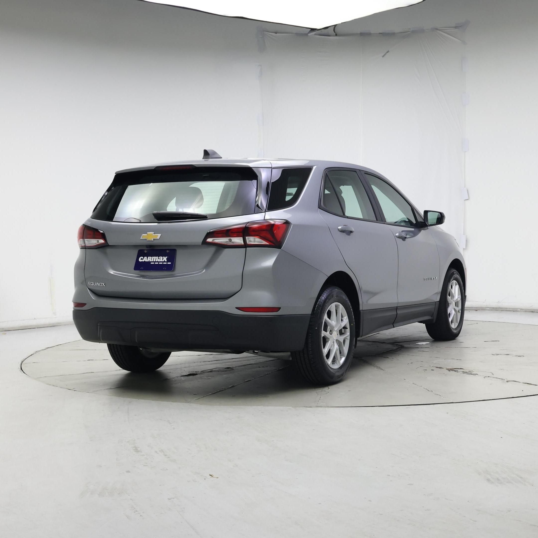 Thumbnail: 2023 Chevrolet Equinox - 8