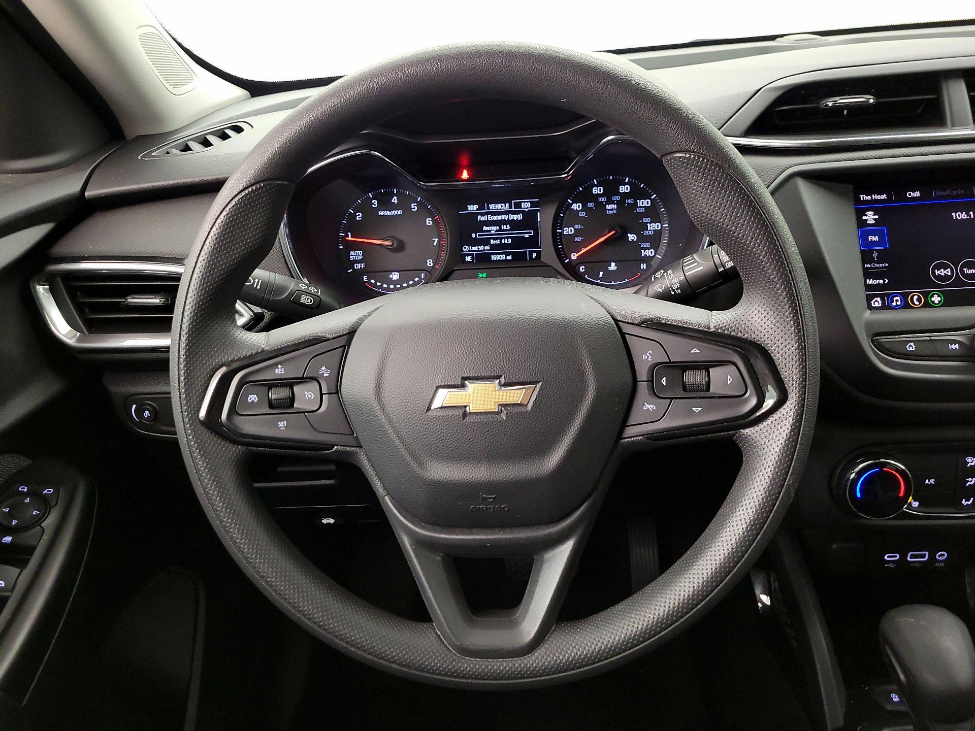 Thumbnail: 2023 Chevrolet TrailBlazer - 10