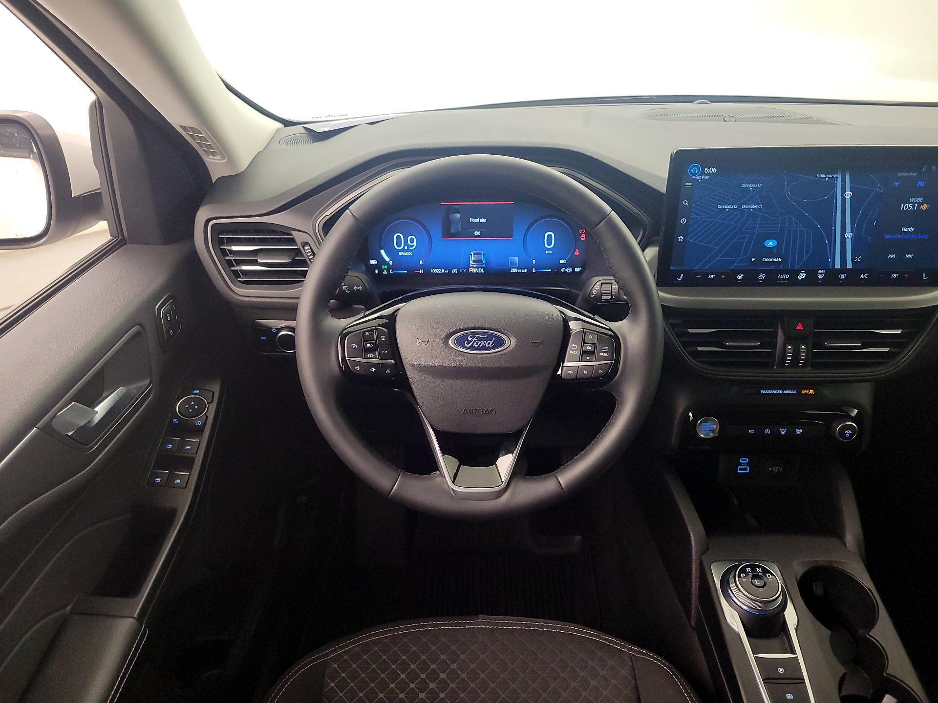 Thumbnail: 2023 Ford Escape - 10