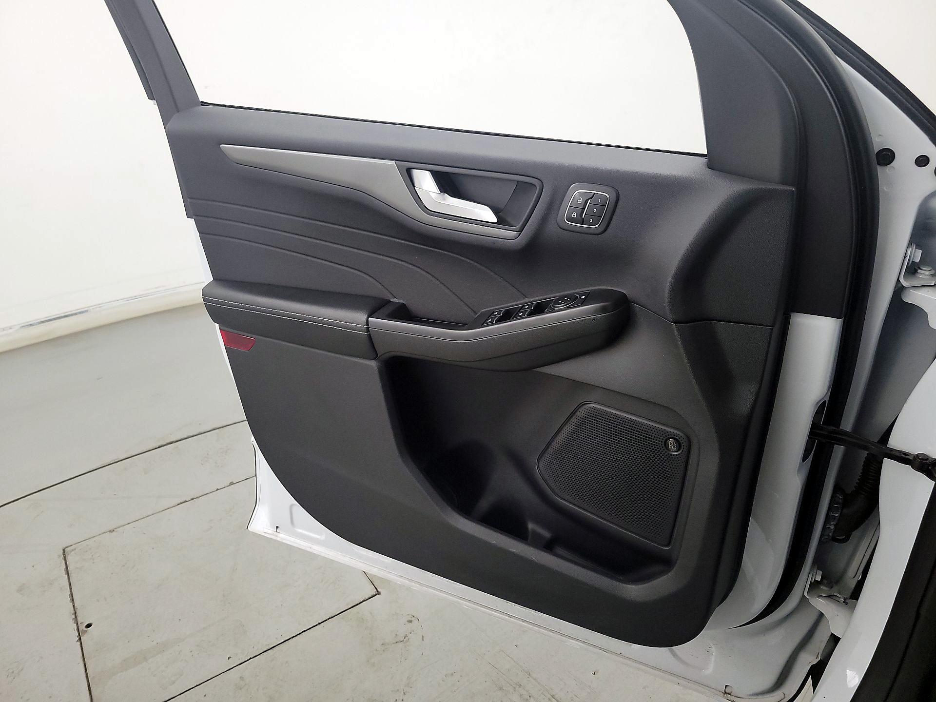 Thumbnail: 2023 Ford Escape - 12