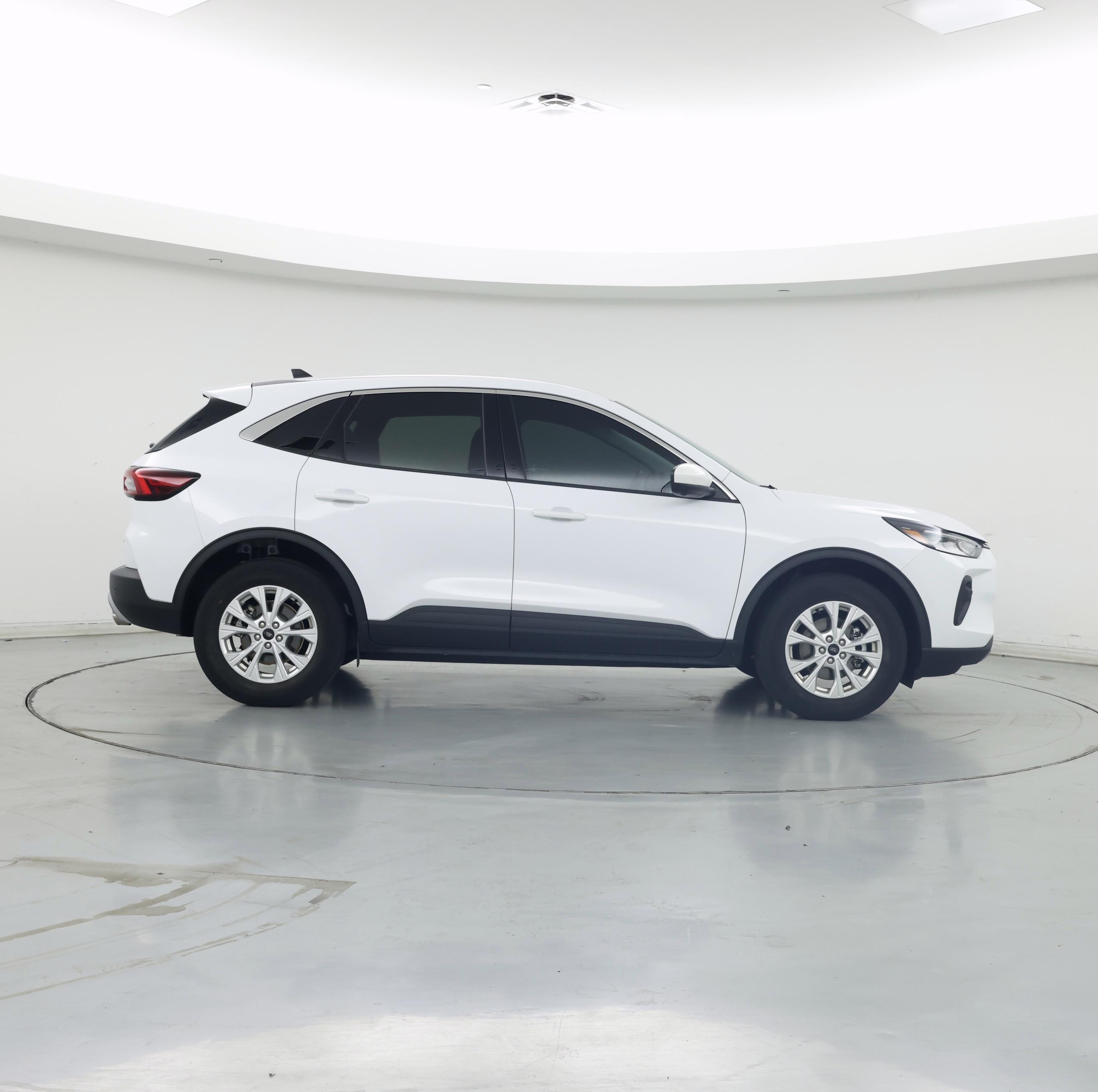 Thumbnail: 2023 Ford Escape - 7