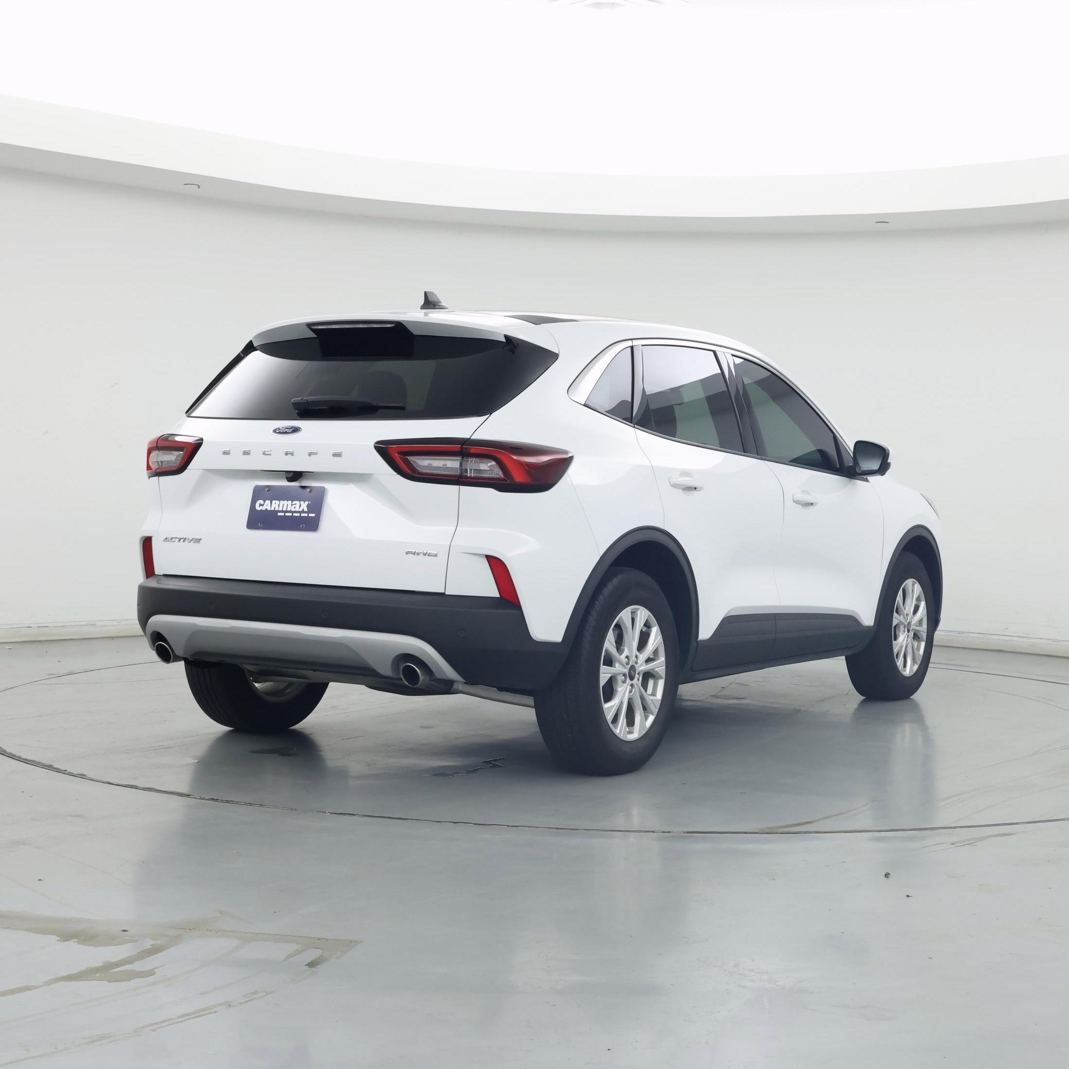 Thumbnail: 2023 Ford Escape - 8