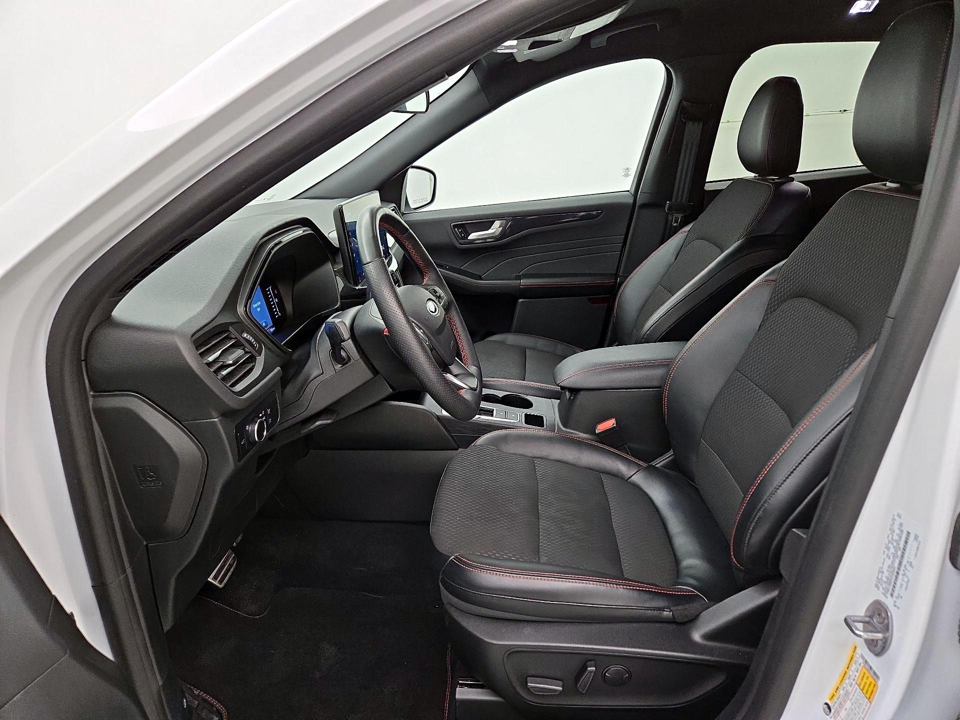 Thumbnail: 2023 Ford Escape - 11