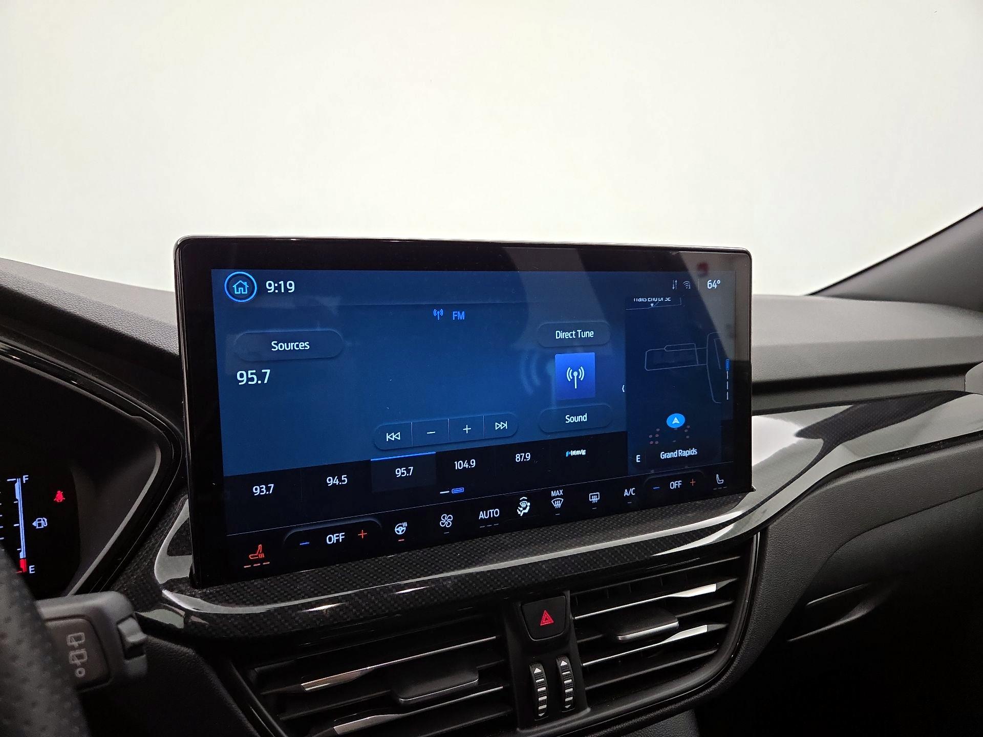 Thumbnail: 2023 Ford Escape - 16