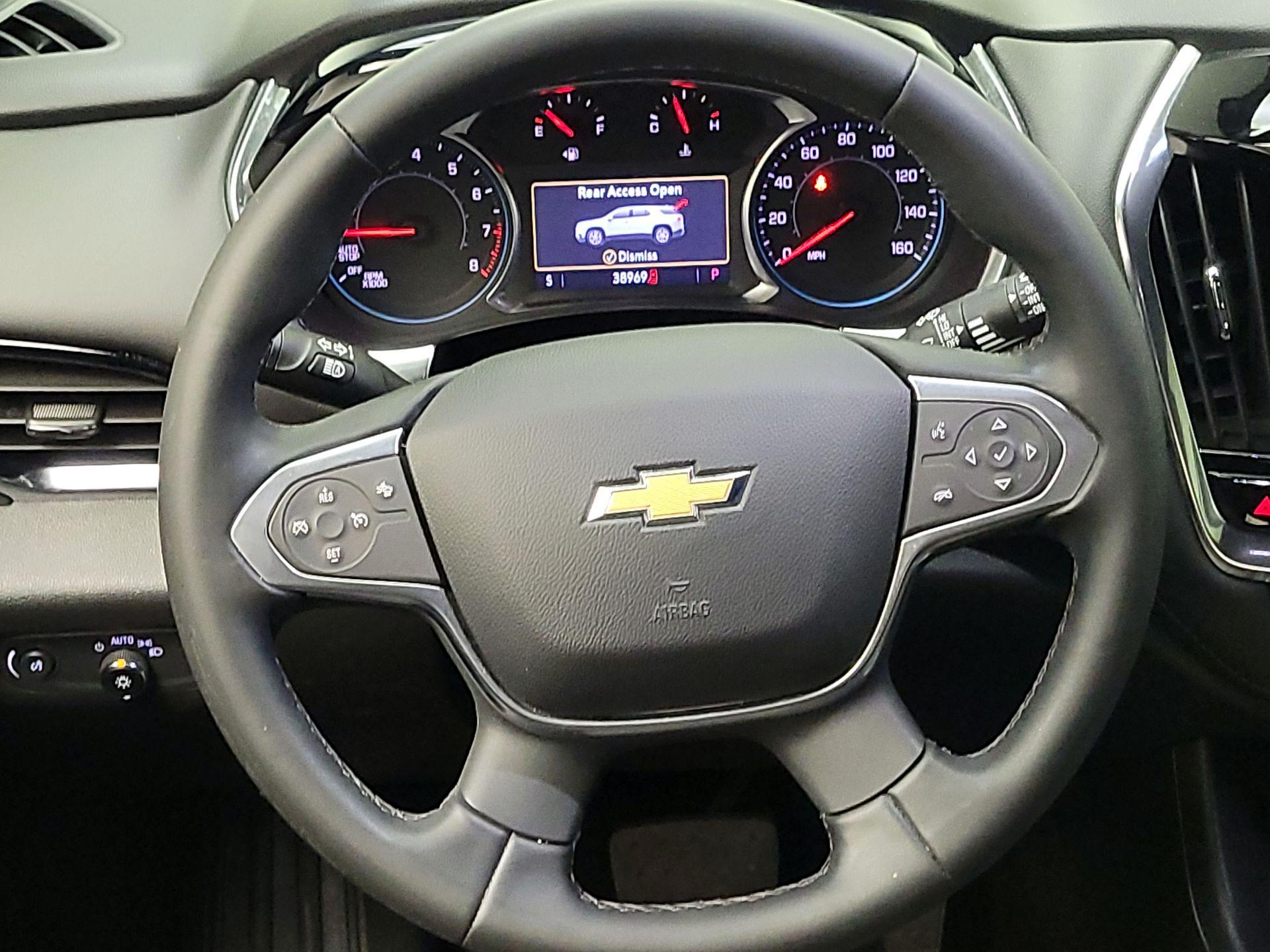 Thumbnail: 2023 Chevrolet Traverse - 10