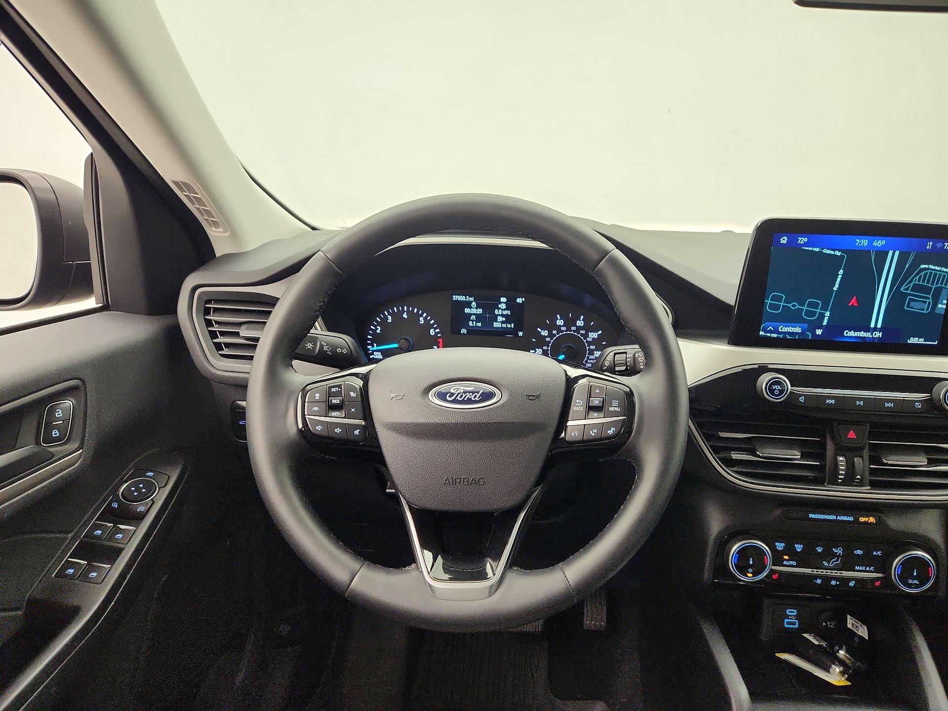 Thumbnail: 2022 Ford Escape - 10