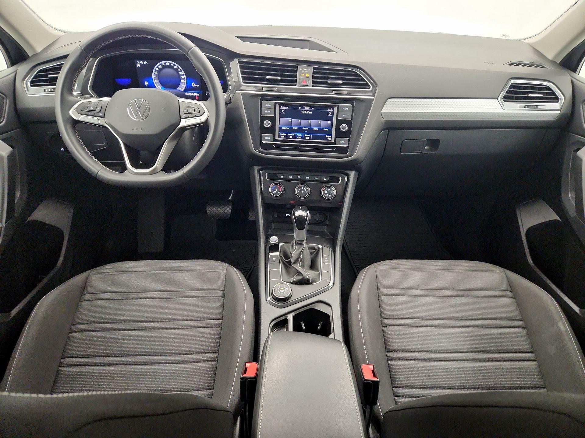 Thumbnail: 2022 Volkswagen Tiguan - 9