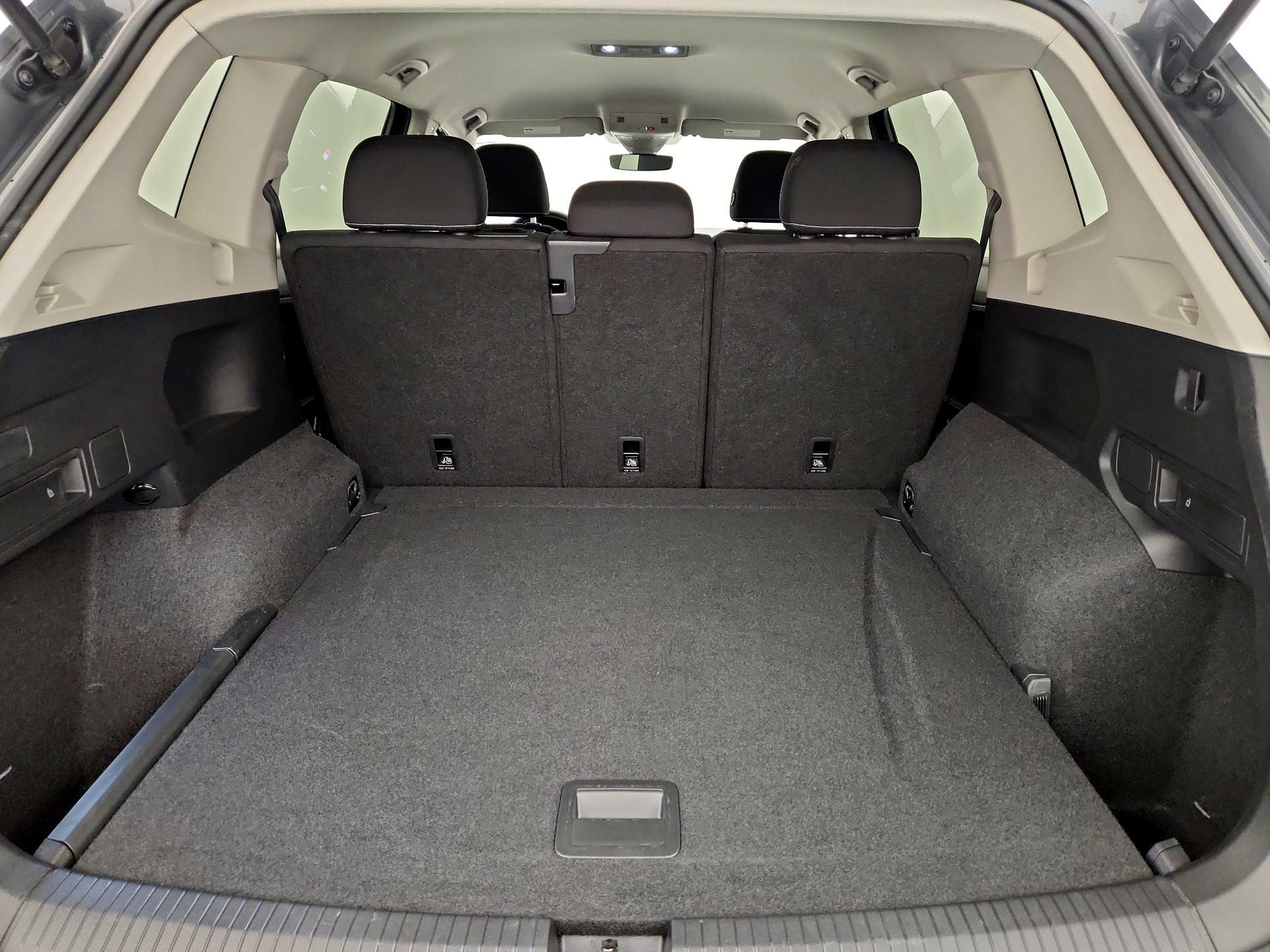 Thumbnail: 2022 Volkswagen Tiguan - 20