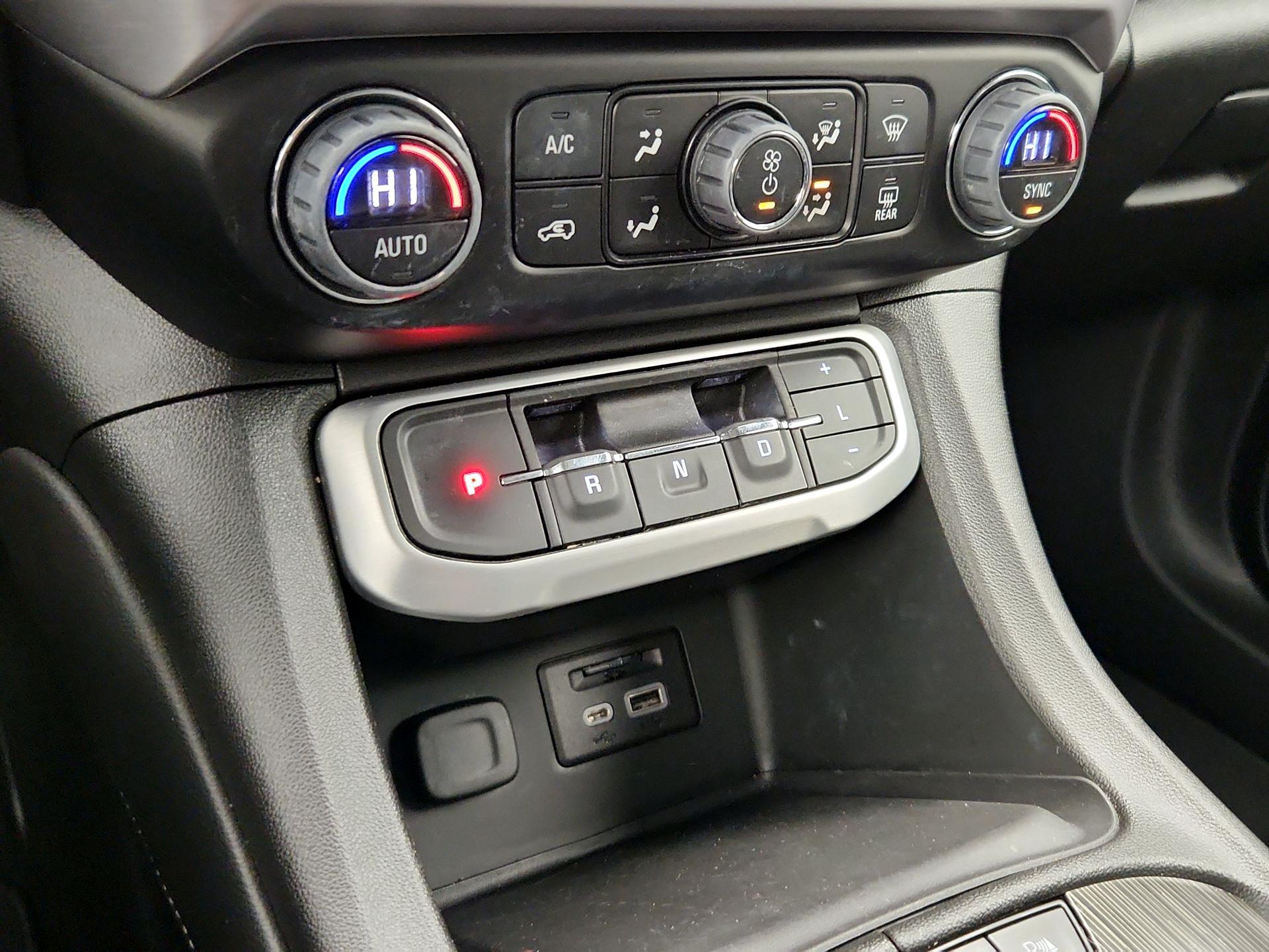 Thumbnail: 2023 GMC Acadia - 18