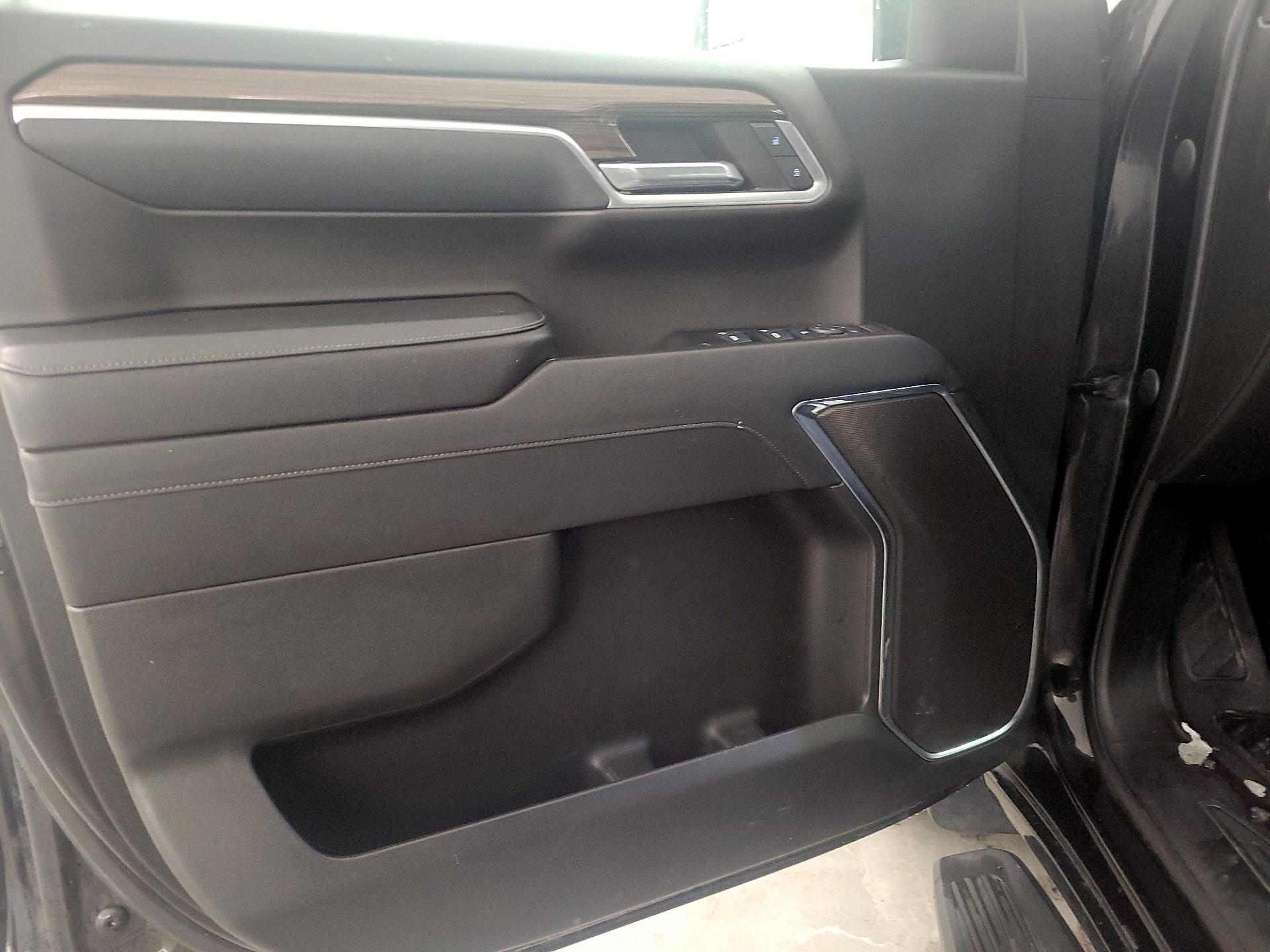 Thumbnail: 2023 Chevrolet Silverado 1500 - 12