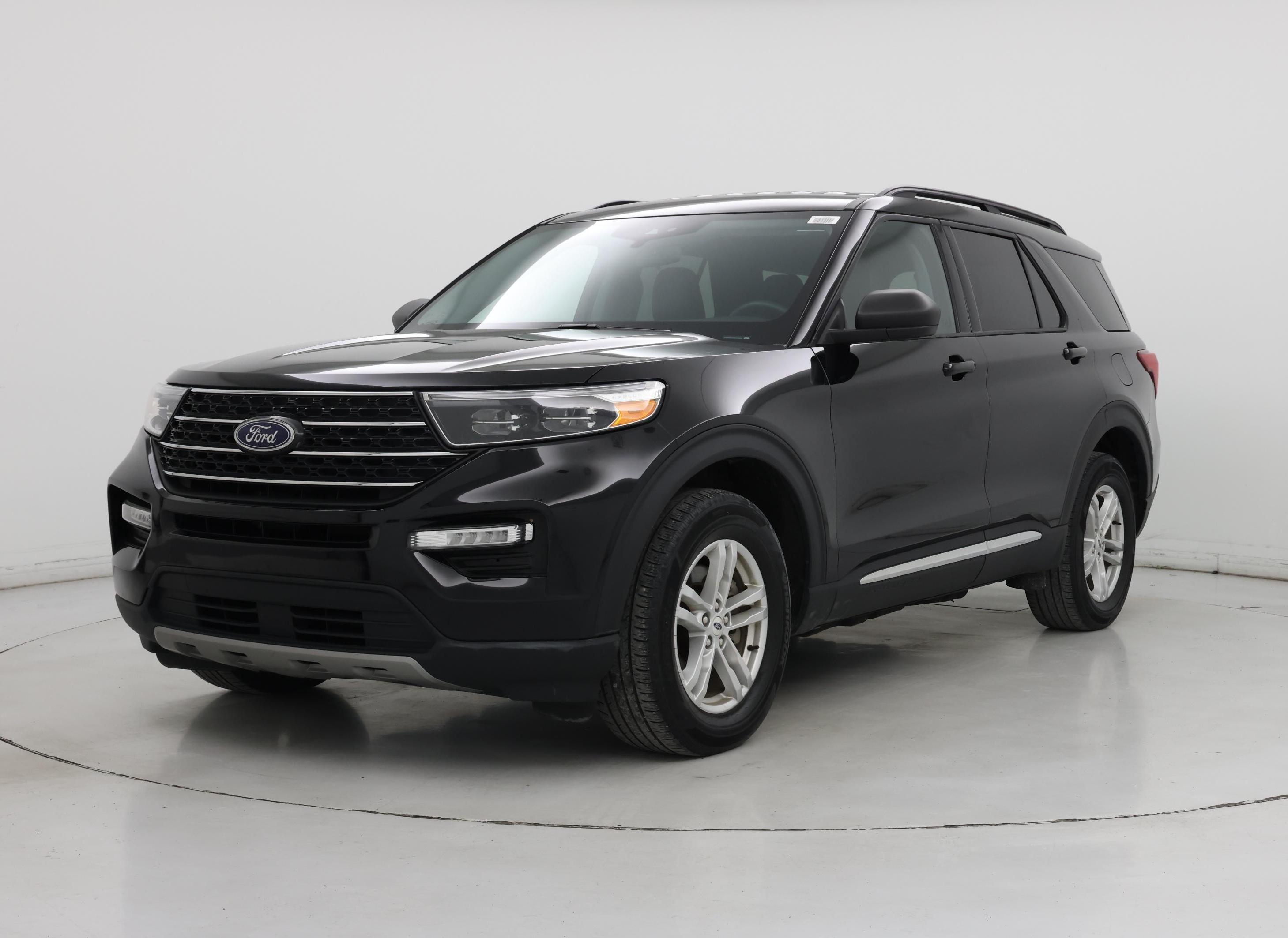 Thumbnail: 2022 Ford Explorer - 4