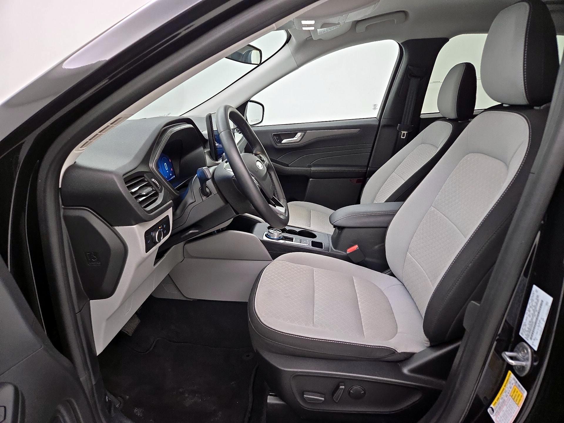 Thumbnail: 2023 Ford Escape - 11