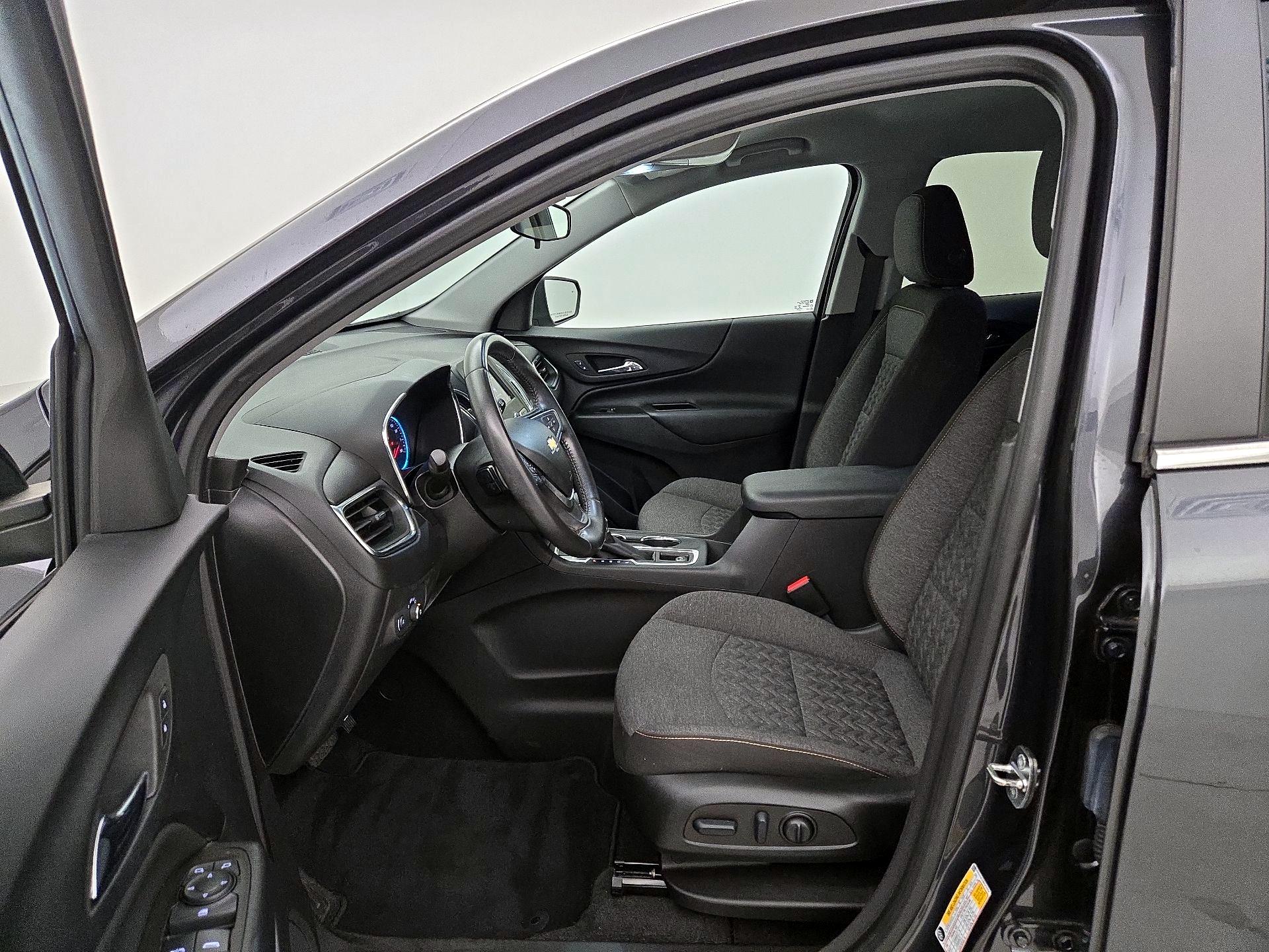 Thumbnail: 2022 Chevrolet Equinox - 11