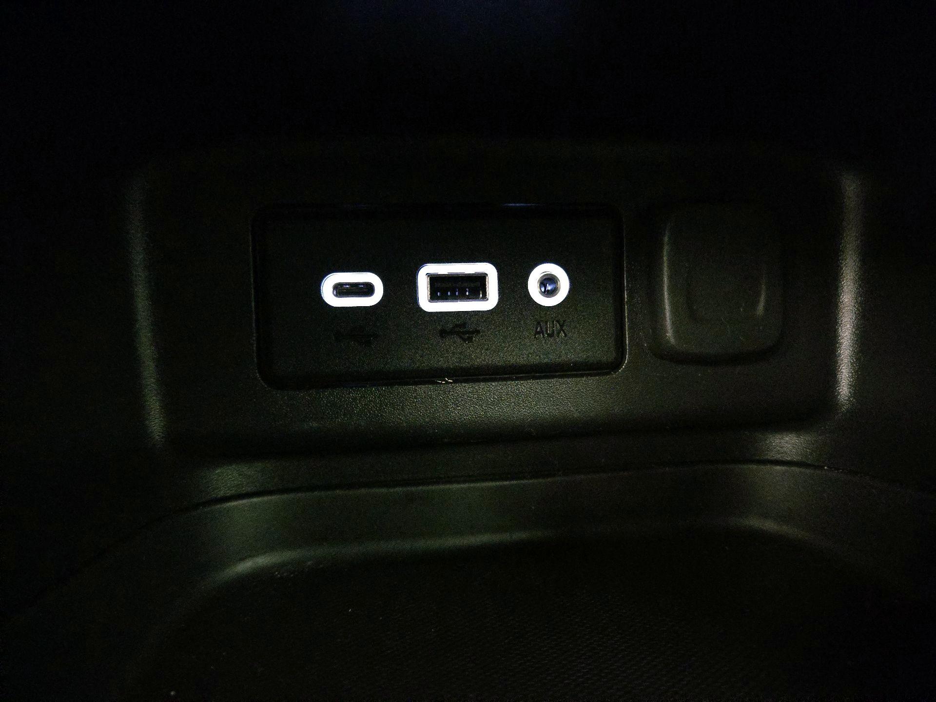 Thumbnail: 2022 Chevrolet Equinox - 18