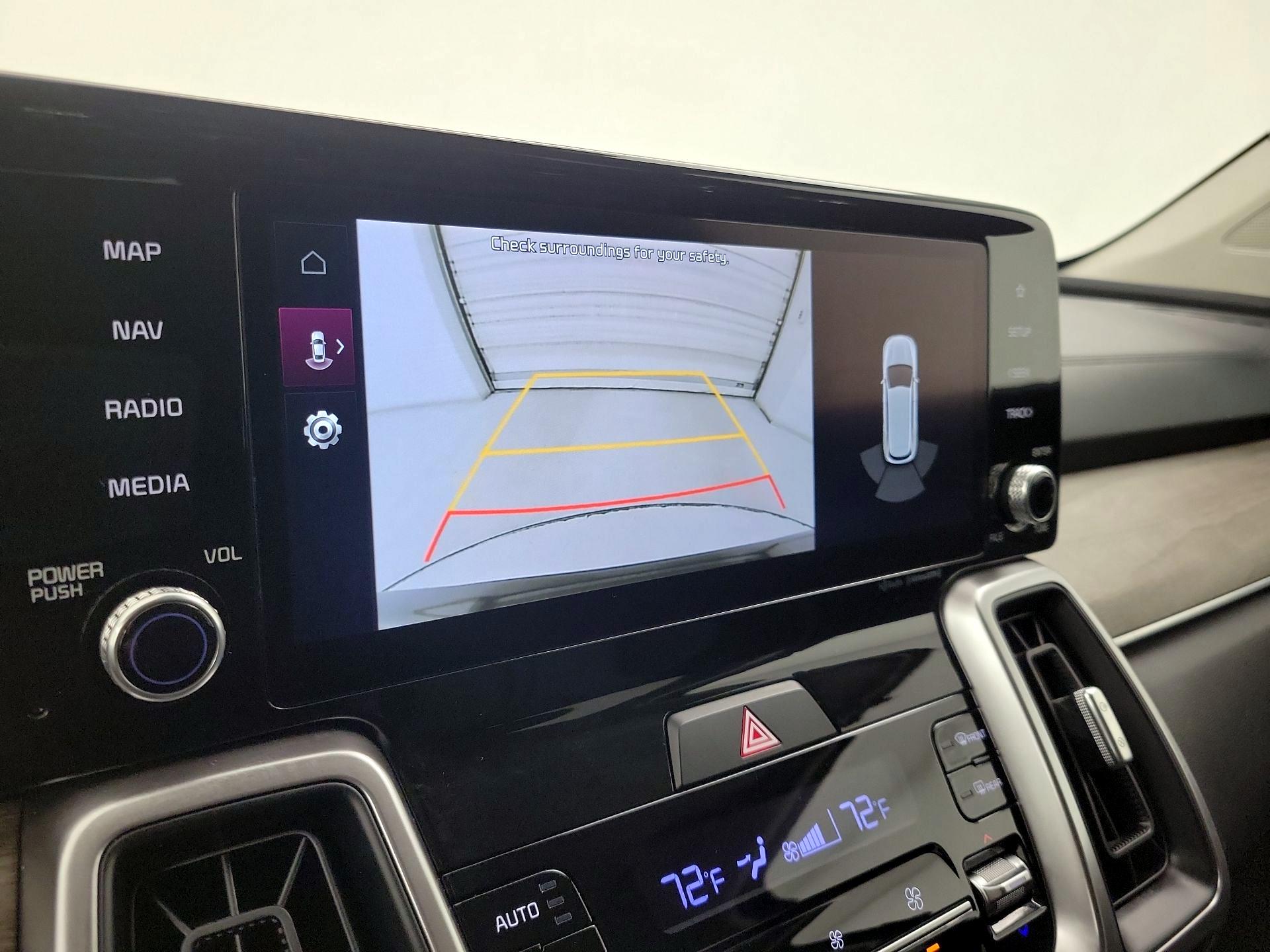 Thumbnail: 2022 Kia Sorento - 15