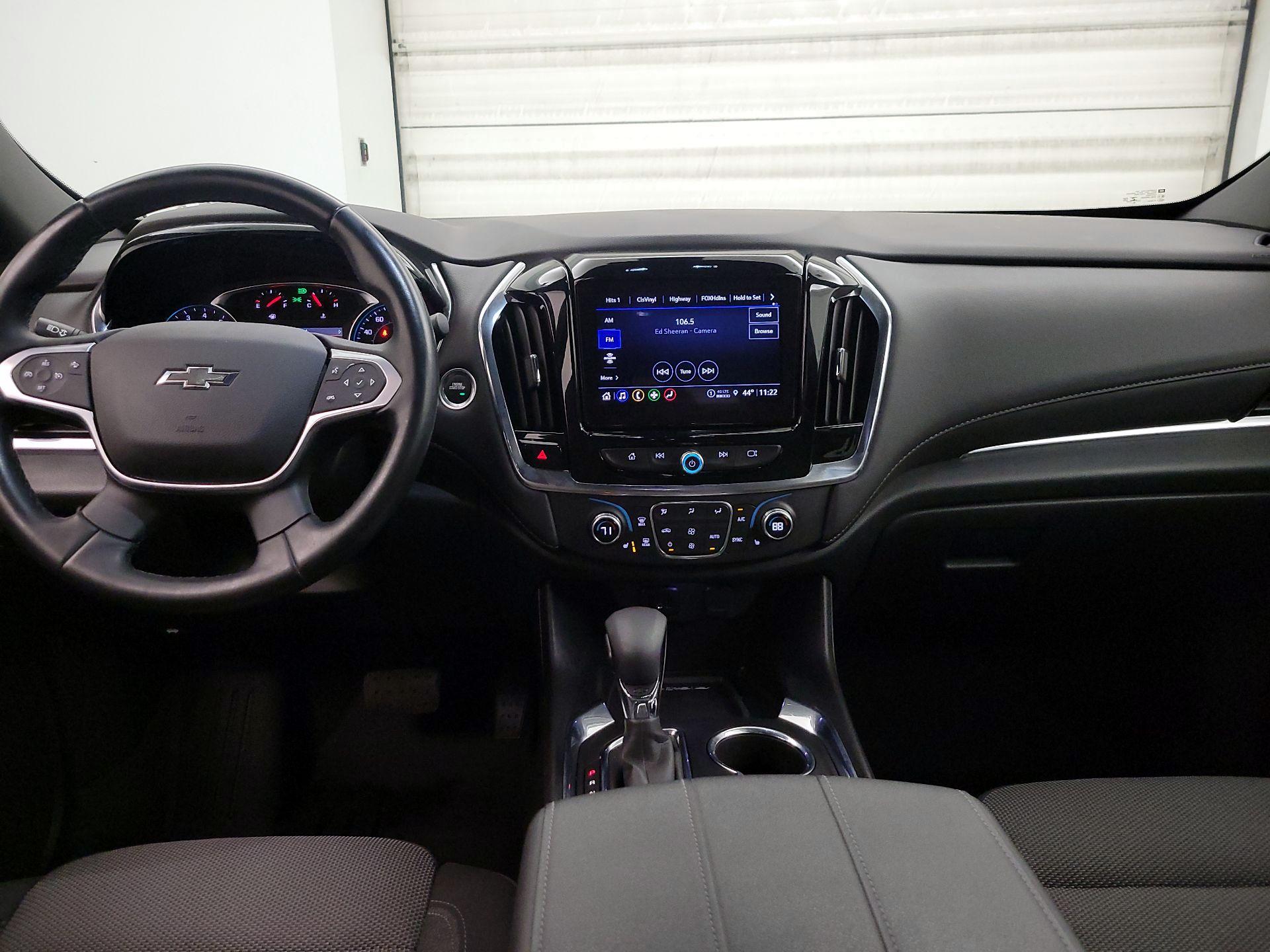 Thumbnail: 2023 Chevrolet Traverse - 9