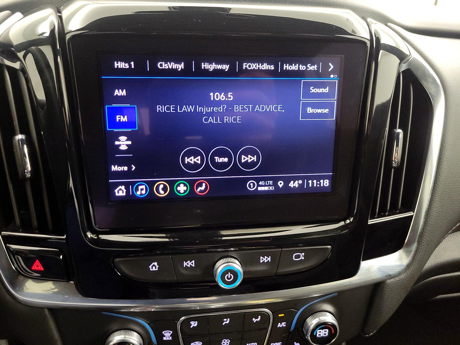 Thumbnail: 2023 Chevrolet Traverse - 15