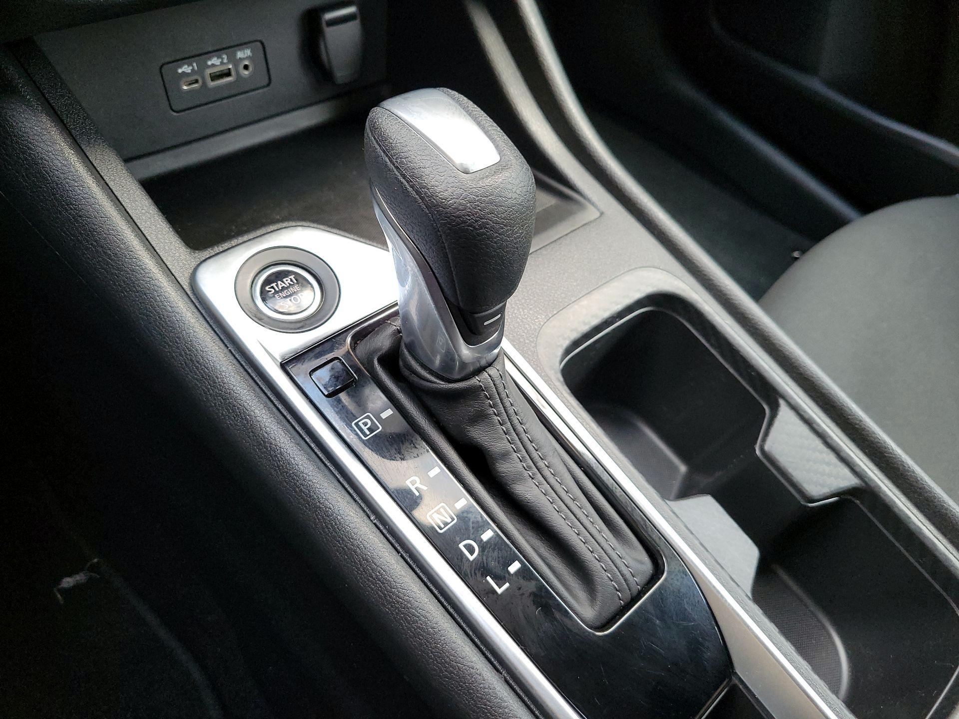 Thumbnail: 2022 Nissan Sentra - 17