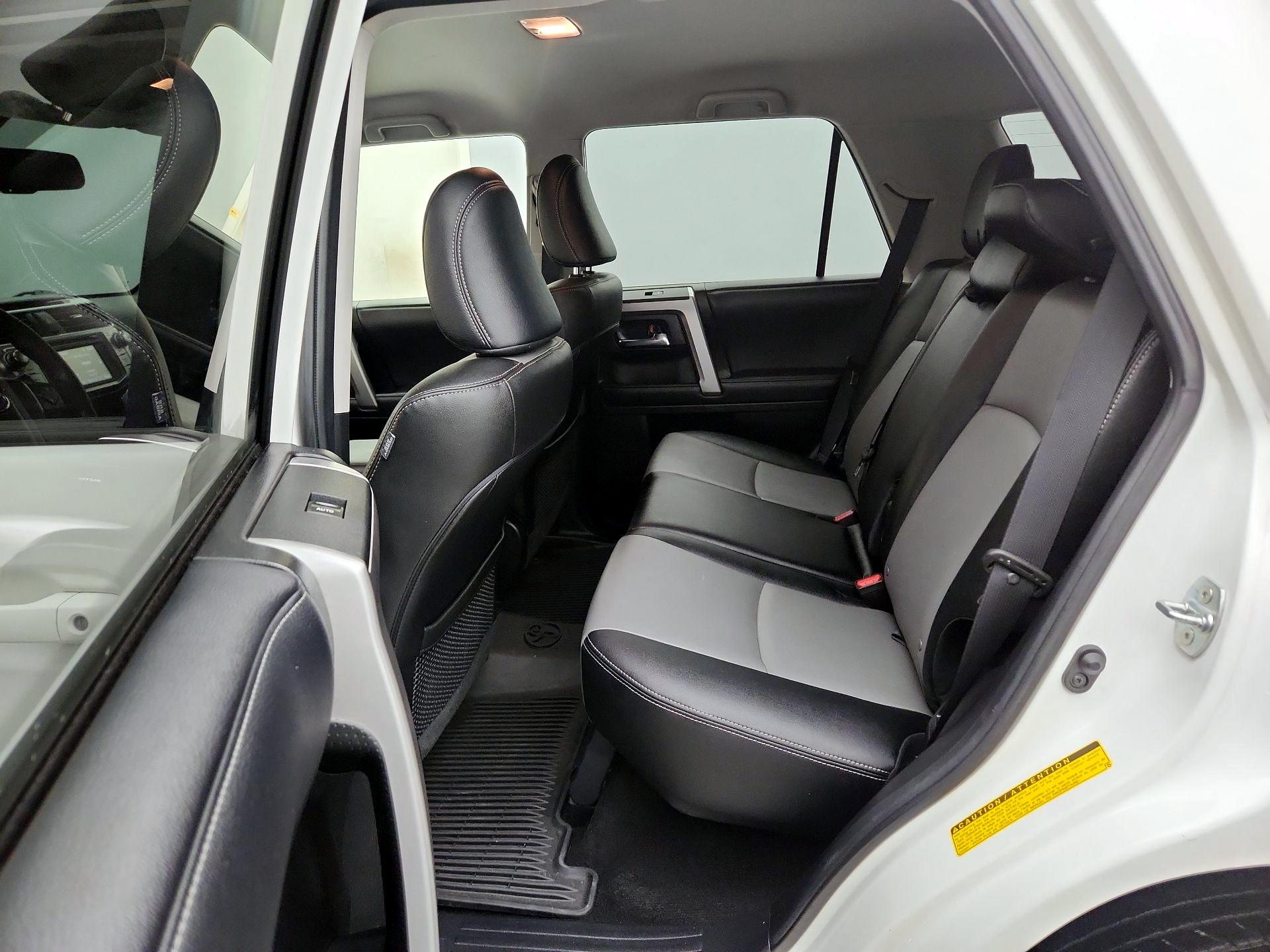 Thumbnail: 2019 Toyota 4Runner - 19