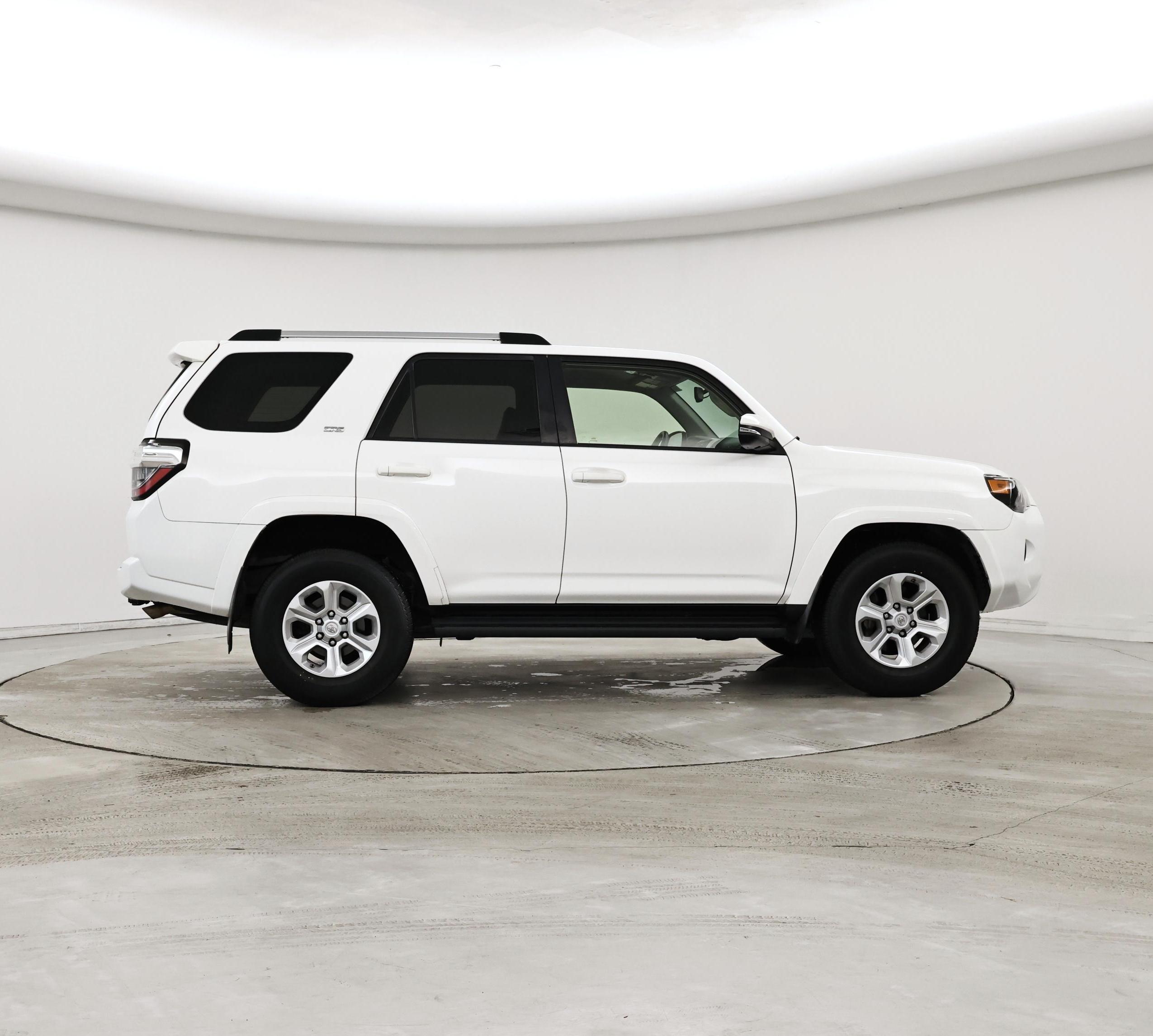 Thumbnail: 2019 Toyota 4Runner - 7