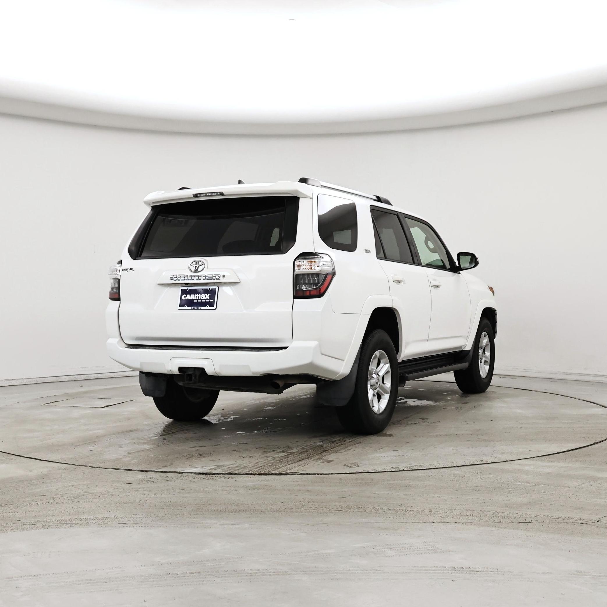 Thumbnail: 2019 Toyota 4Runner - 8