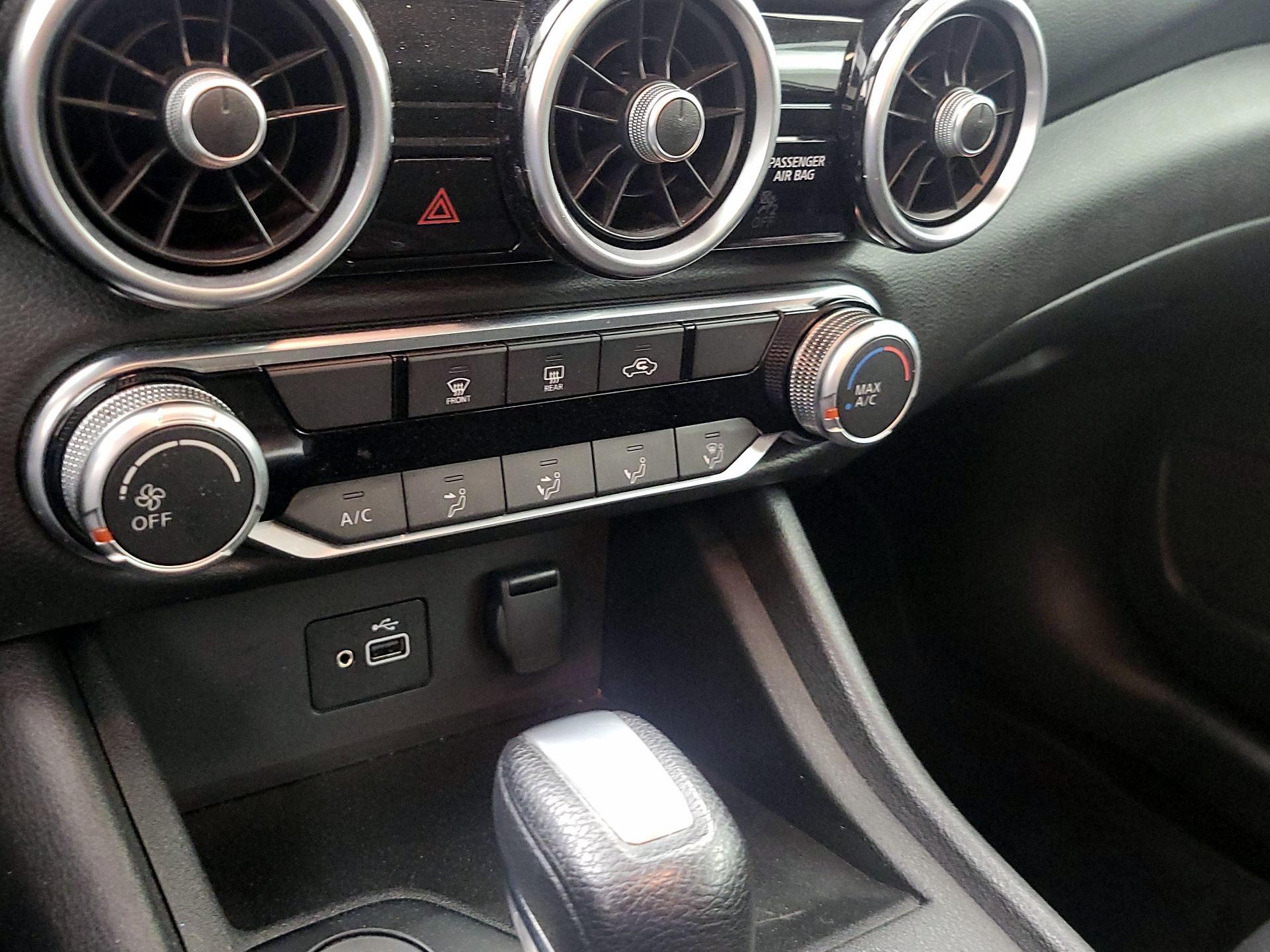 Thumbnail: 2022 Nissan Sentra - 16