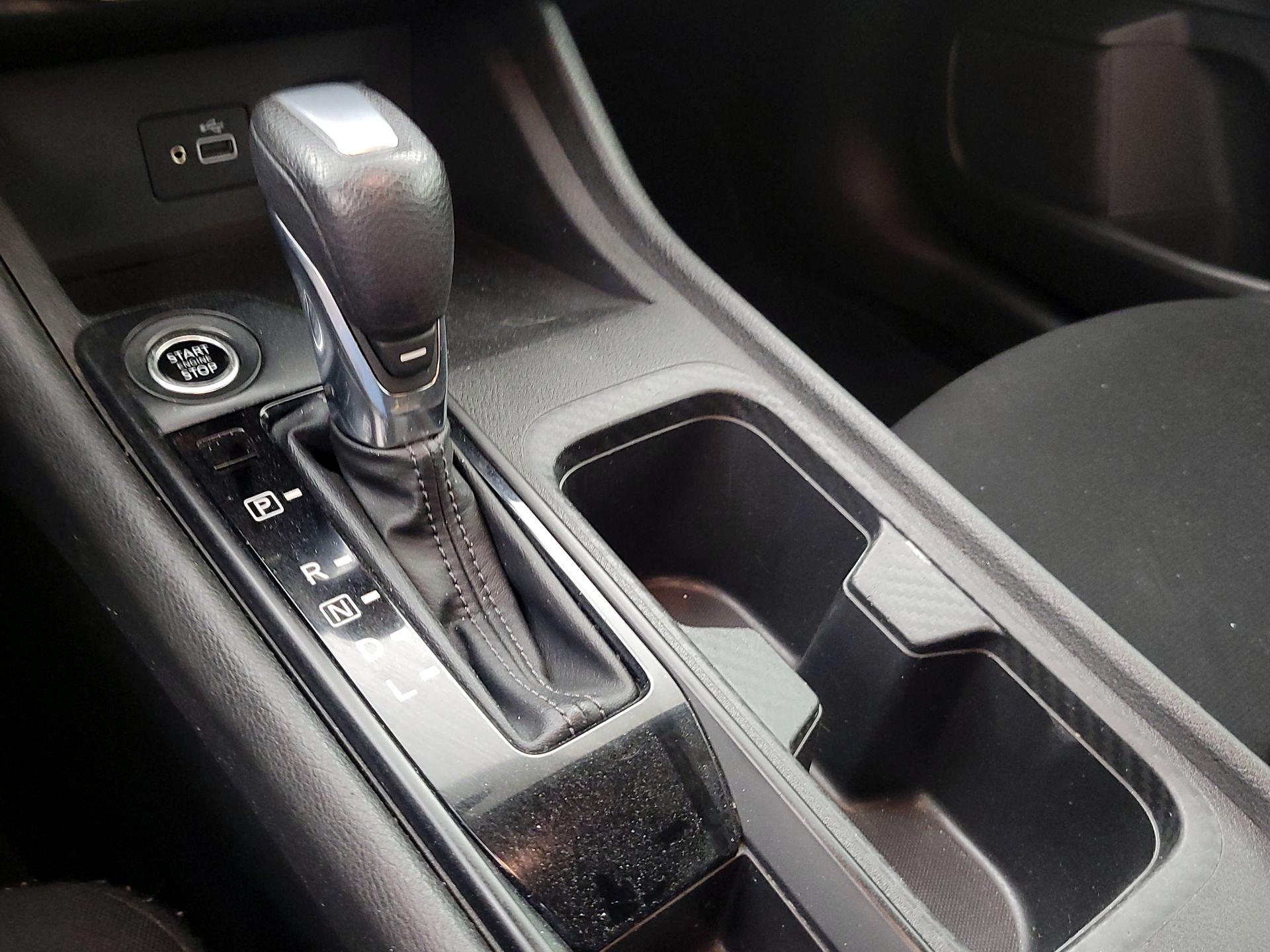 Thumbnail: 2022 Nissan Sentra - 17