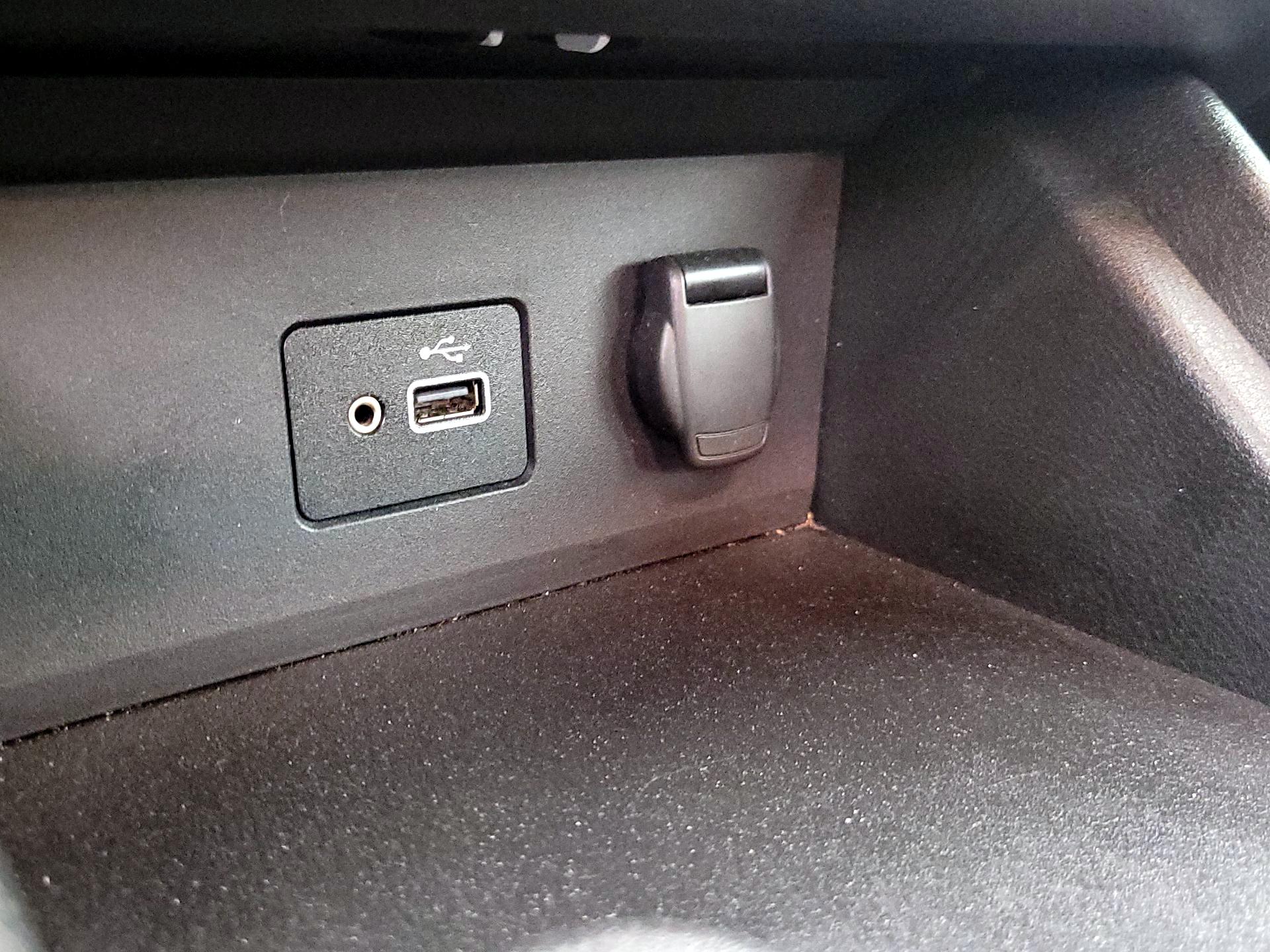 Thumbnail: 2022 Nissan Sentra - 18