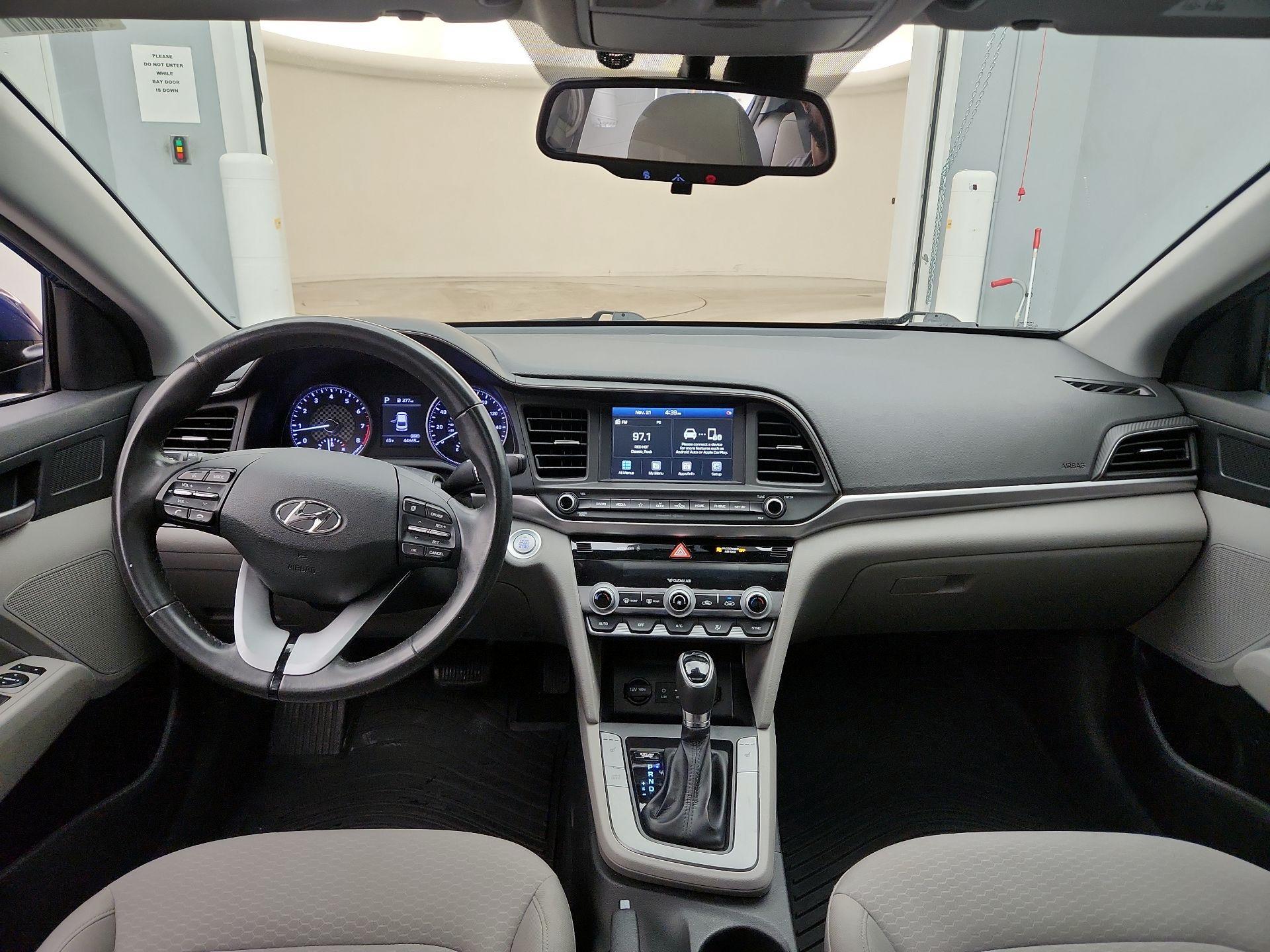 Thumbnail: 2020 Hyundai Elantra - 9