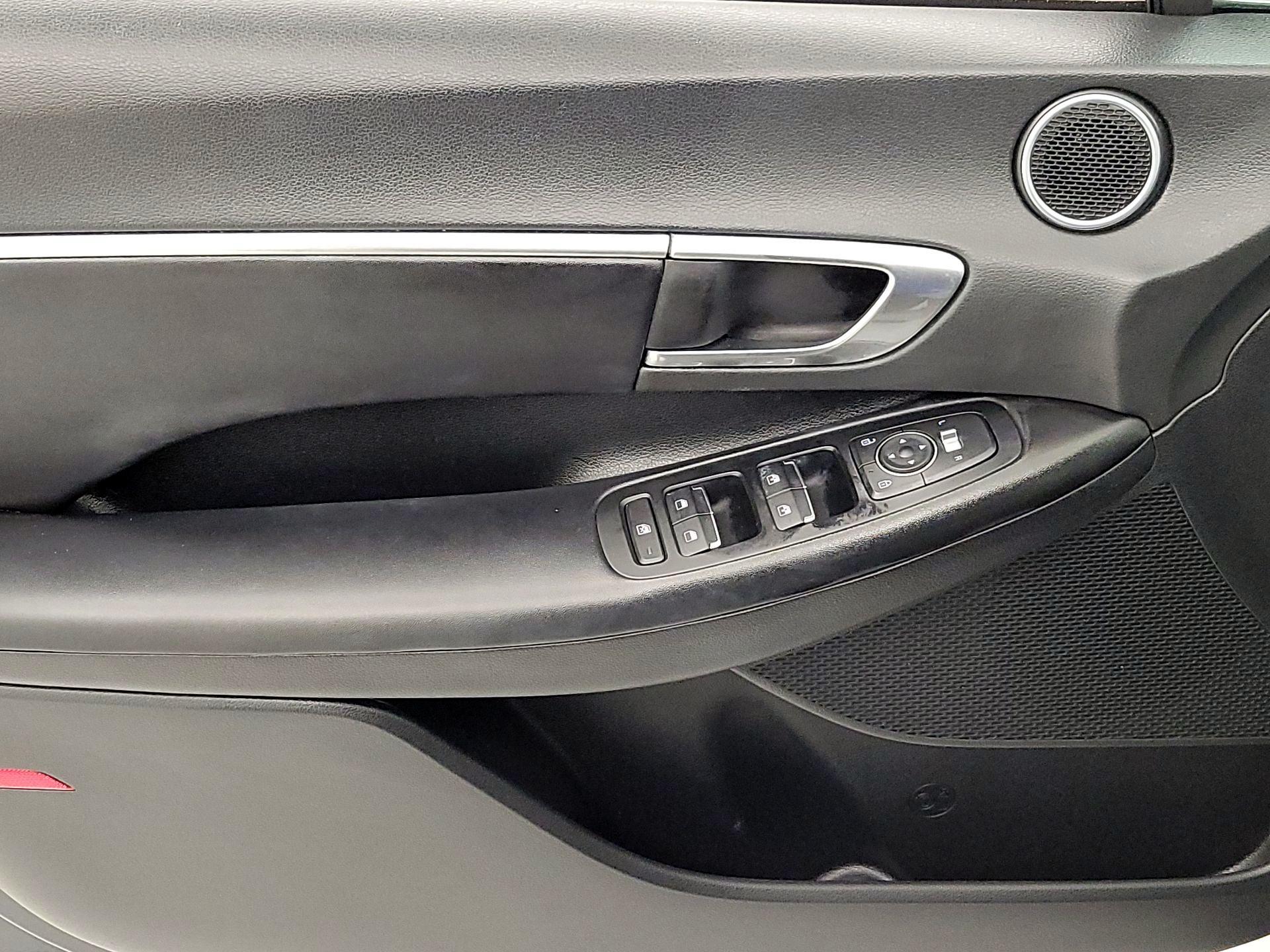 Thumbnail: 2023 Hyundai Sonata - 12