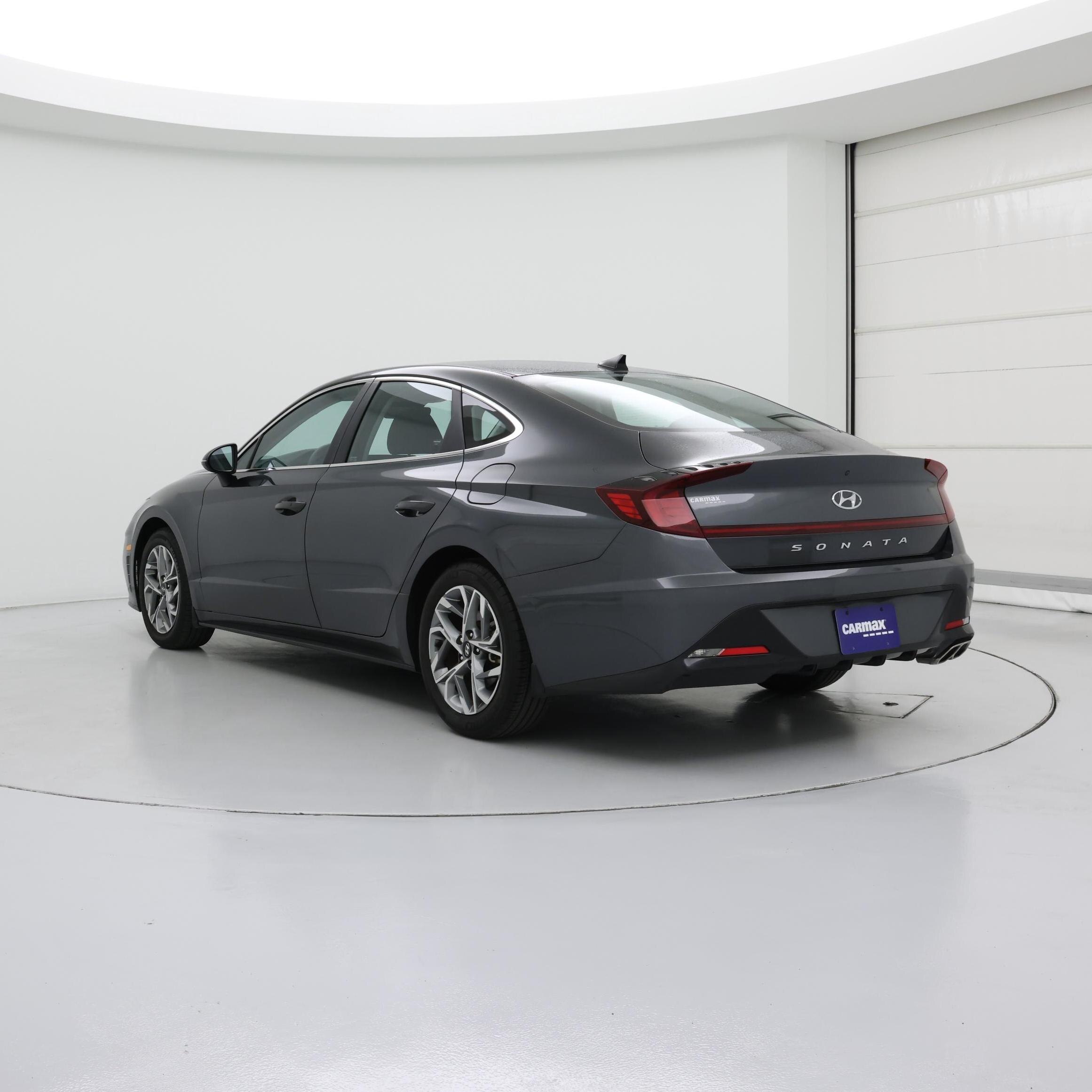 Thumbnail: 2023 Hyundai Sonata - 2