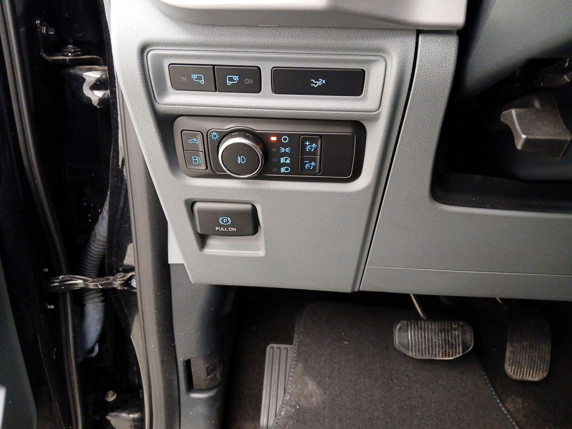 Thumbnail: 2022 Ford F-150 - 13