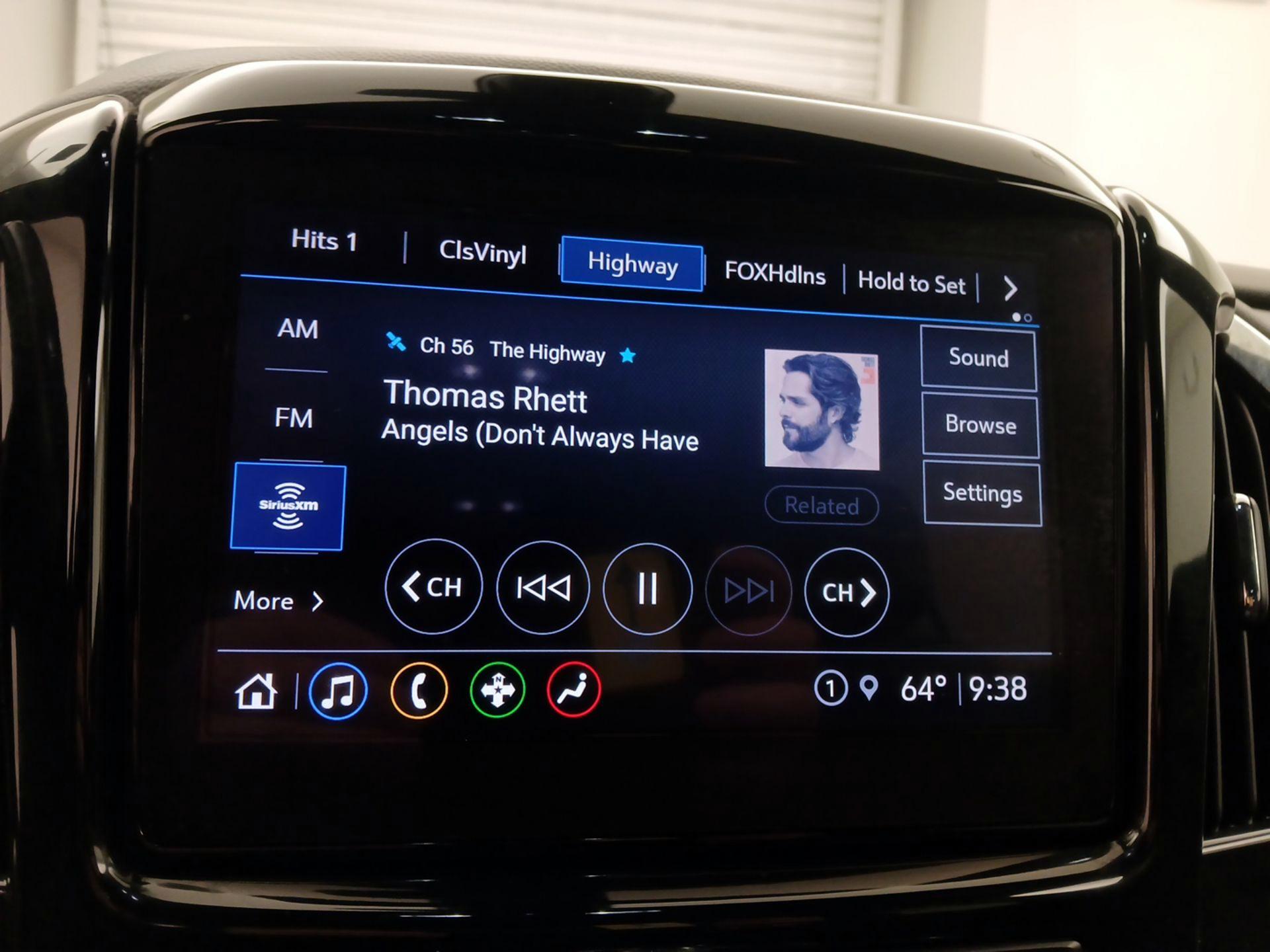 Thumbnail: 2022 Chevrolet Traverse - 15