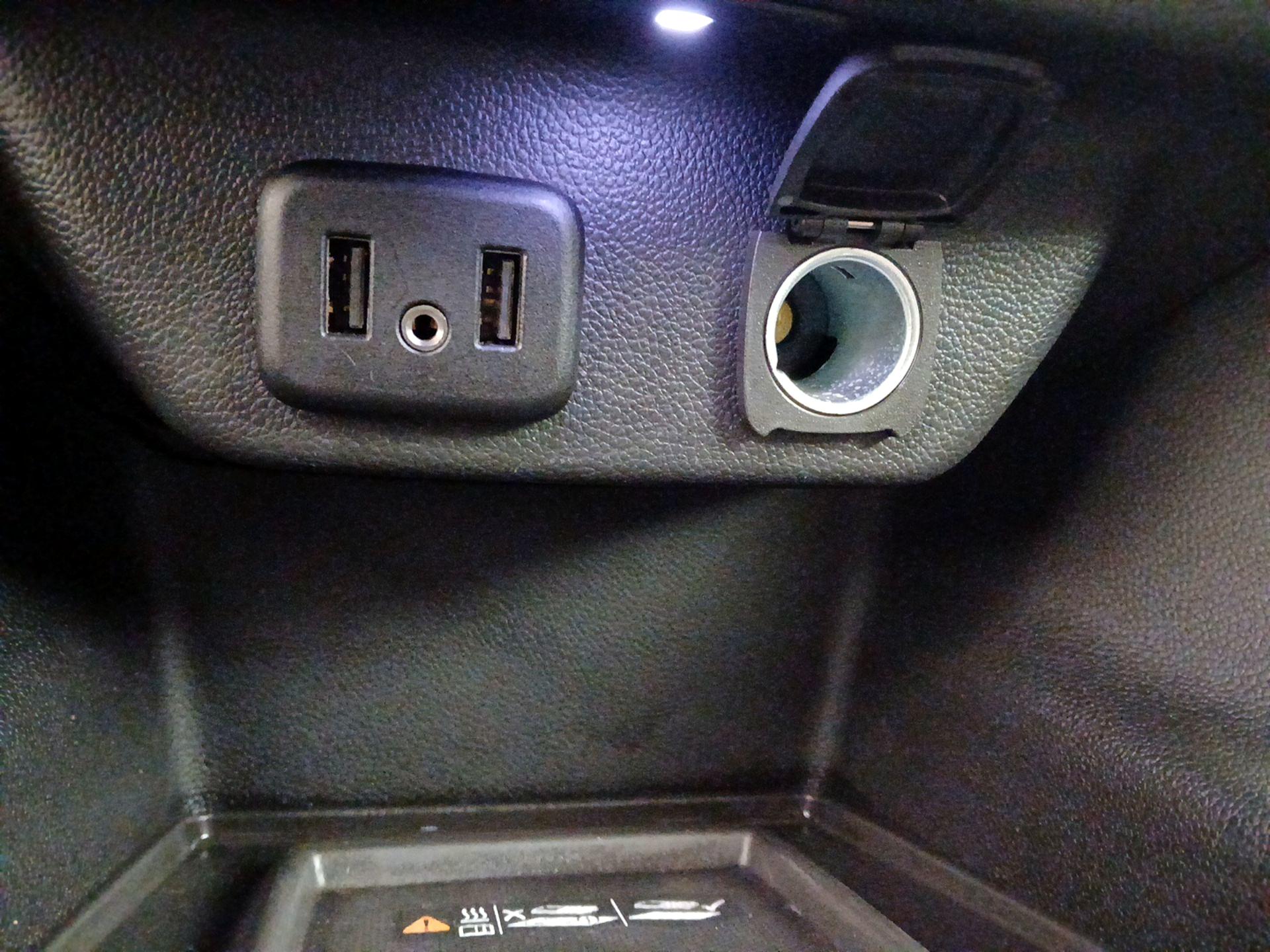 Thumbnail: 2022 Chevrolet Traverse - 18