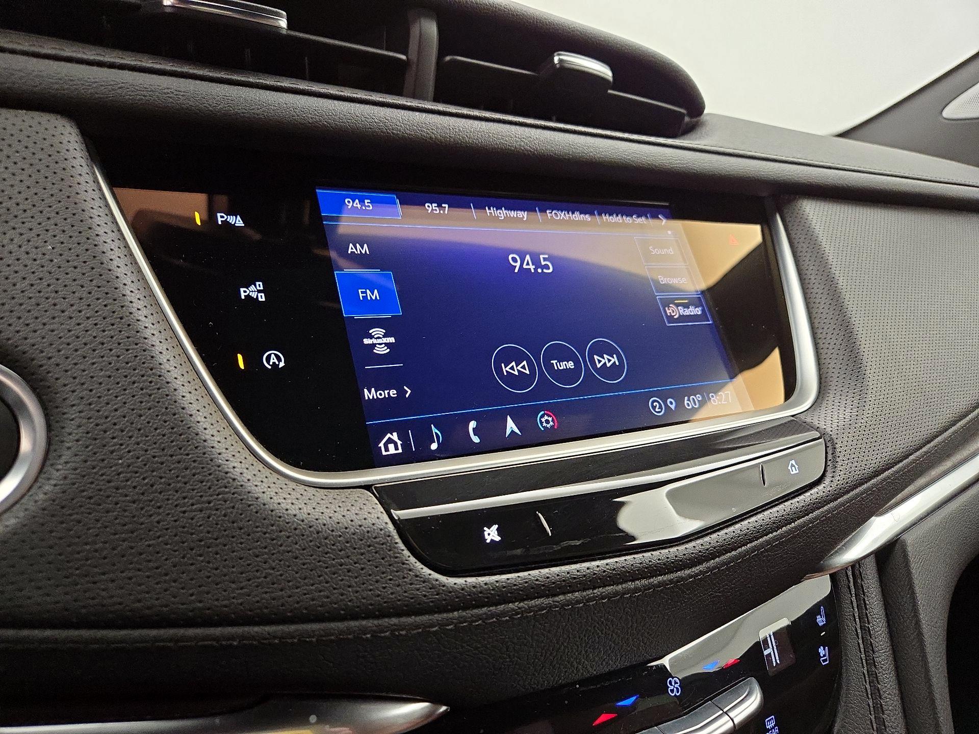 Thumbnail: 2023 Cadillac XT5 - 16