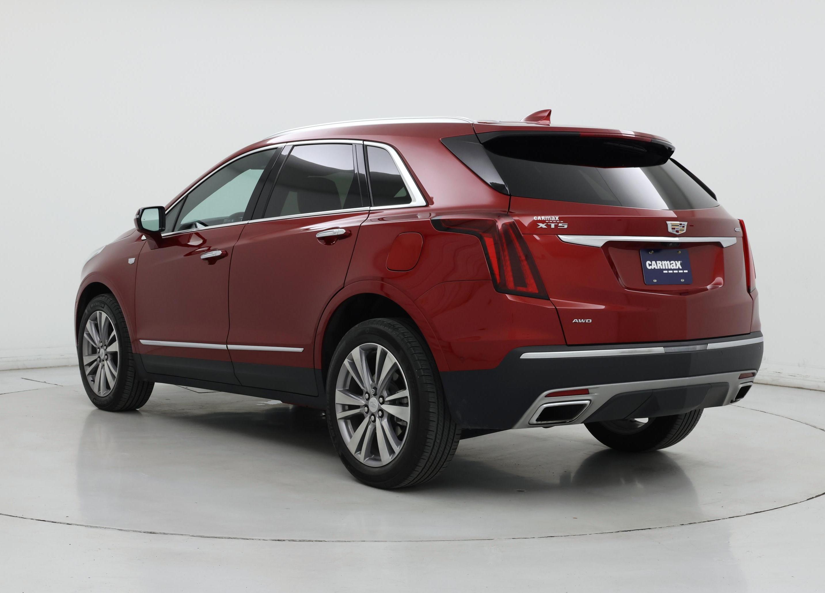 Thumbnail: 2023 Cadillac XT5 - 2
