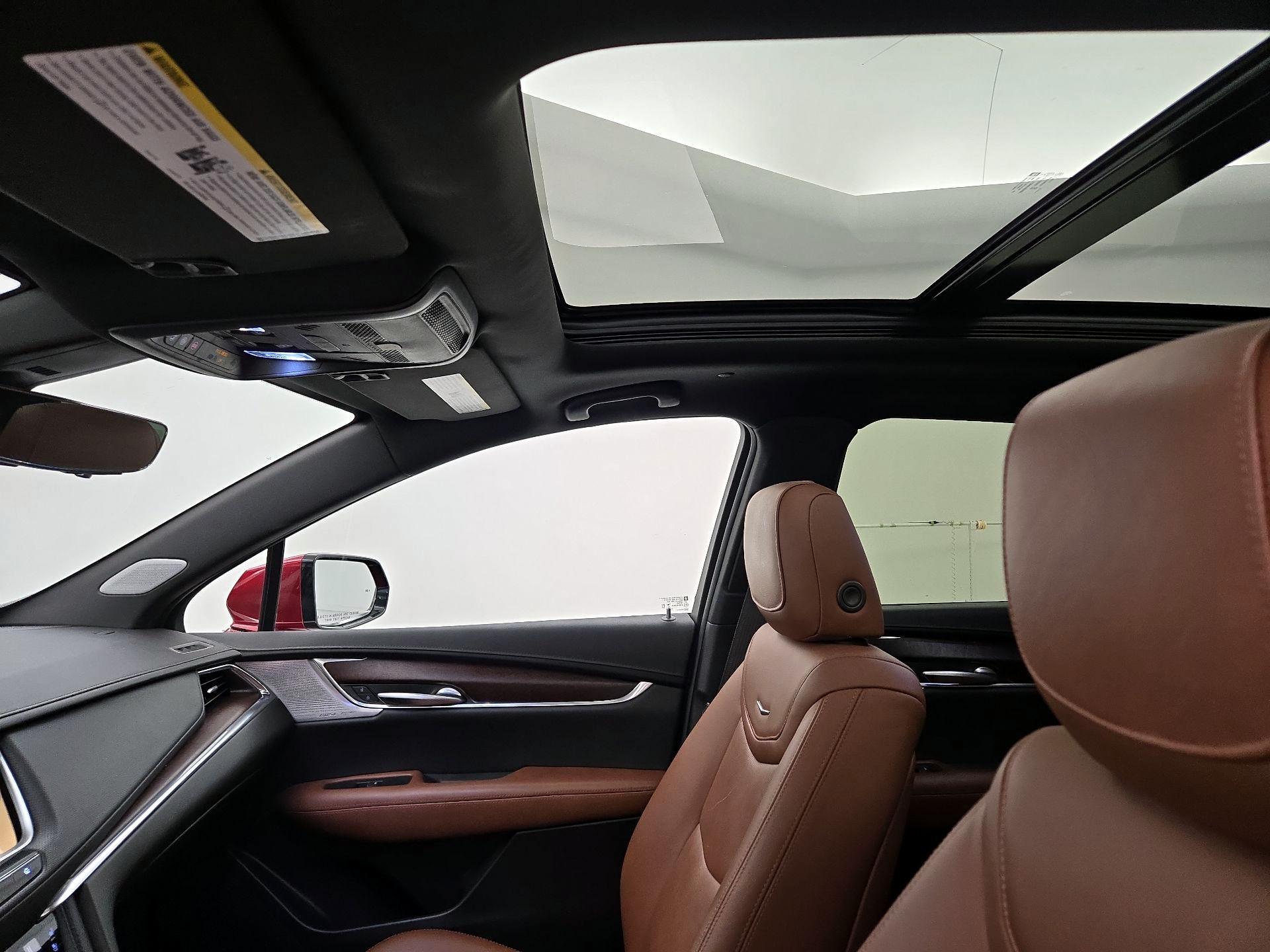 Thumbnail: 2023 Cadillac XT5 - 20