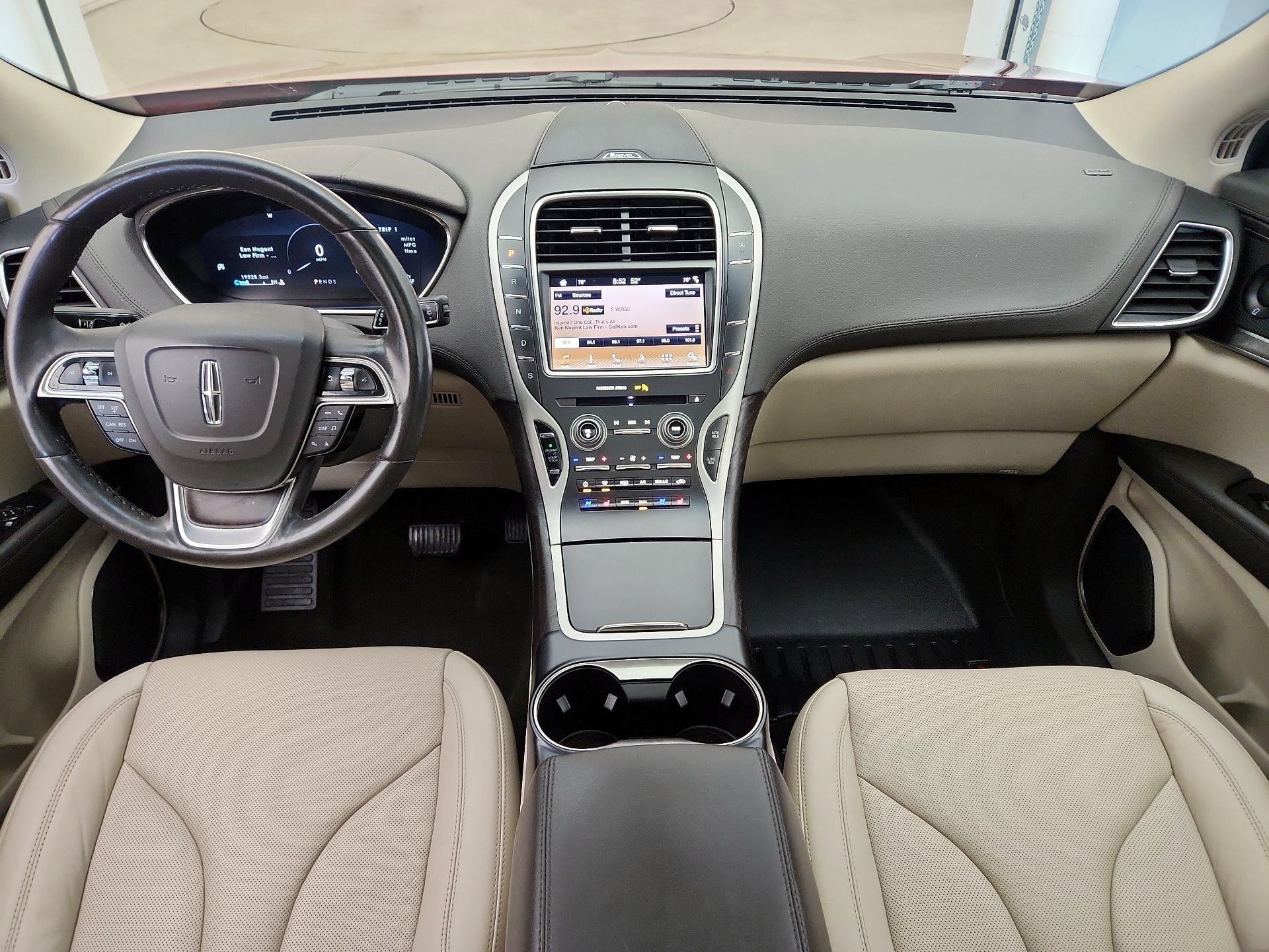 Thumbnail: 2019 Lincoln Nautilus - 9