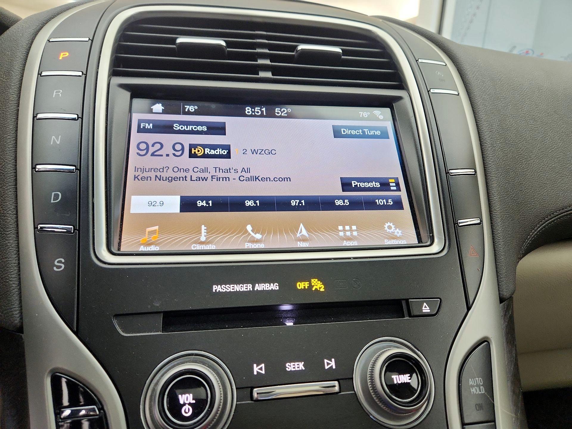 Thumbnail: 2019 Lincoln Nautilus - 16