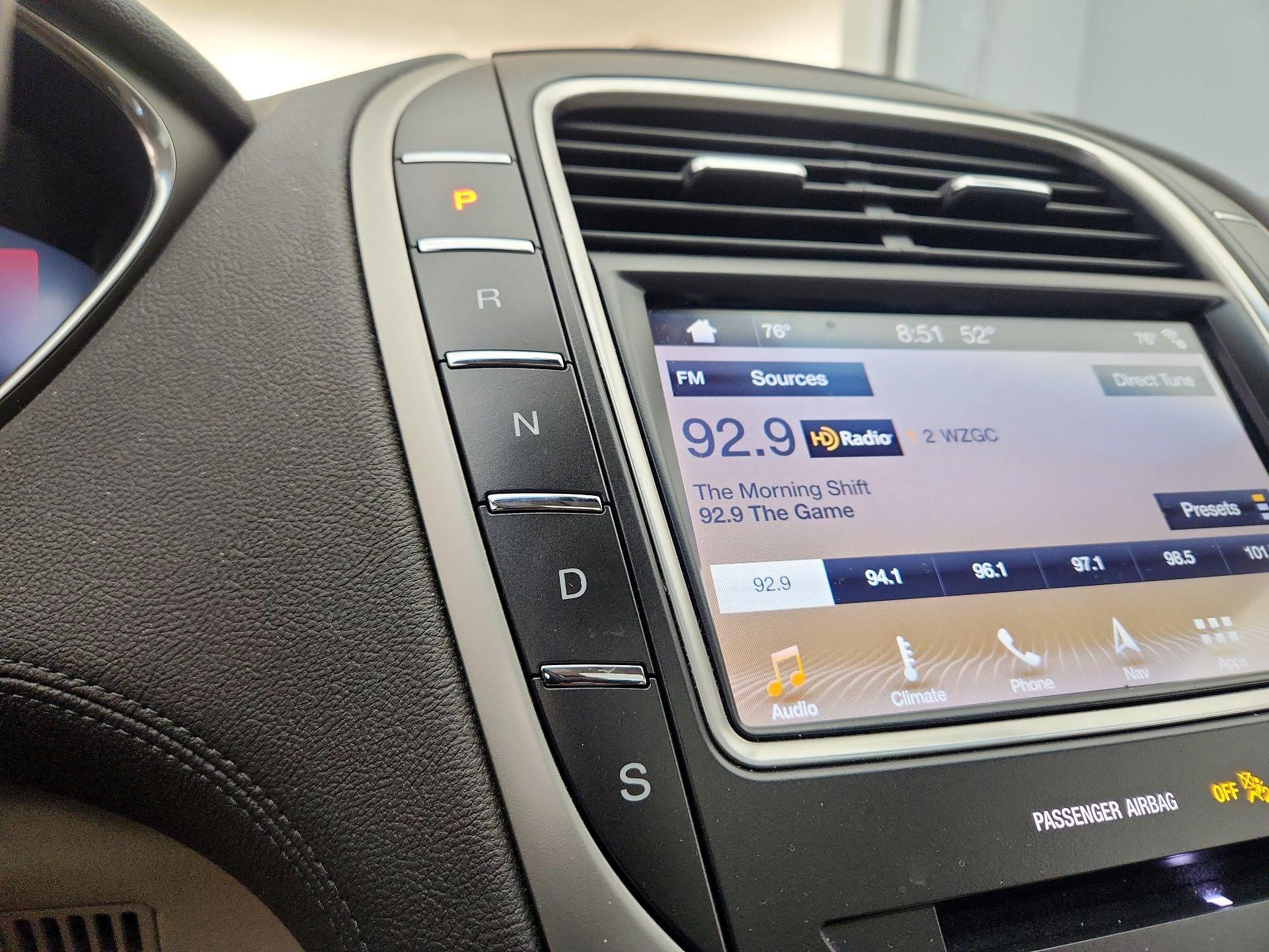 Thumbnail: 2019 Lincoln Nautilus - 18