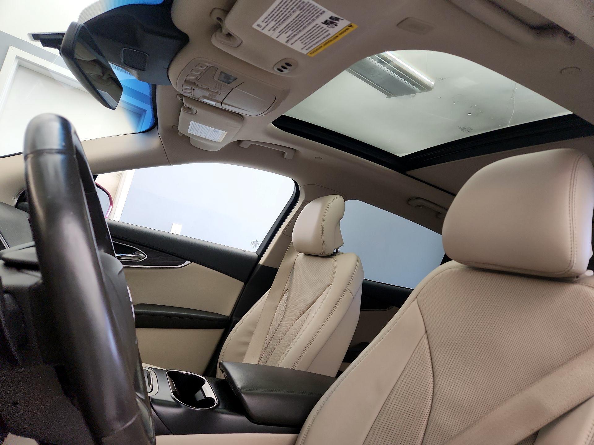 Thumbnail: 2019 Lincoln Nautilus - 20