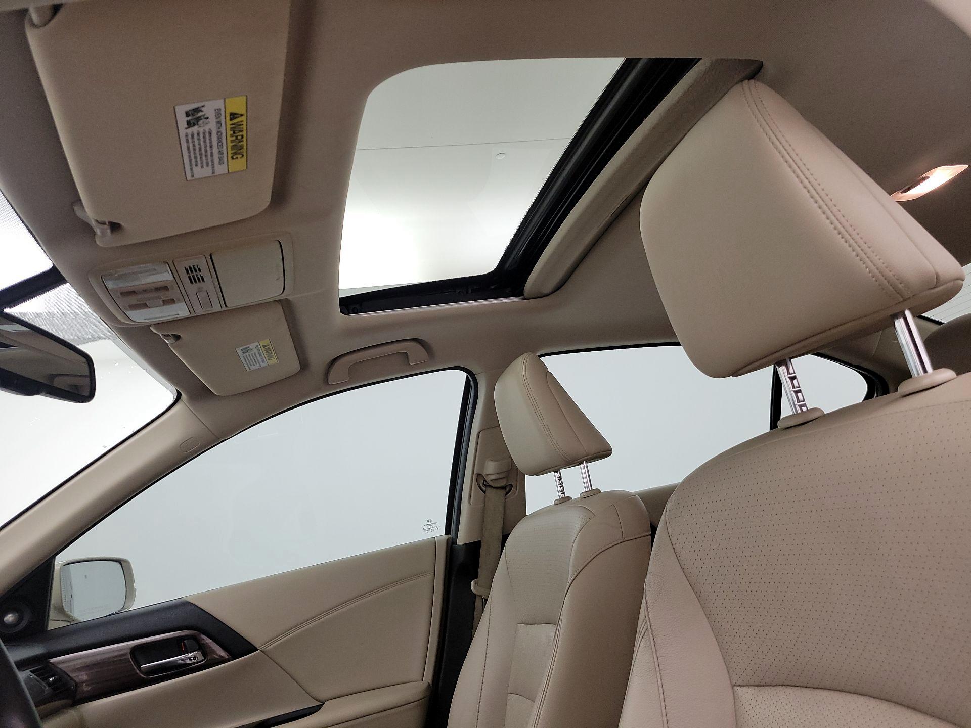 Thumbnail: 2016 Honda Accord - 19